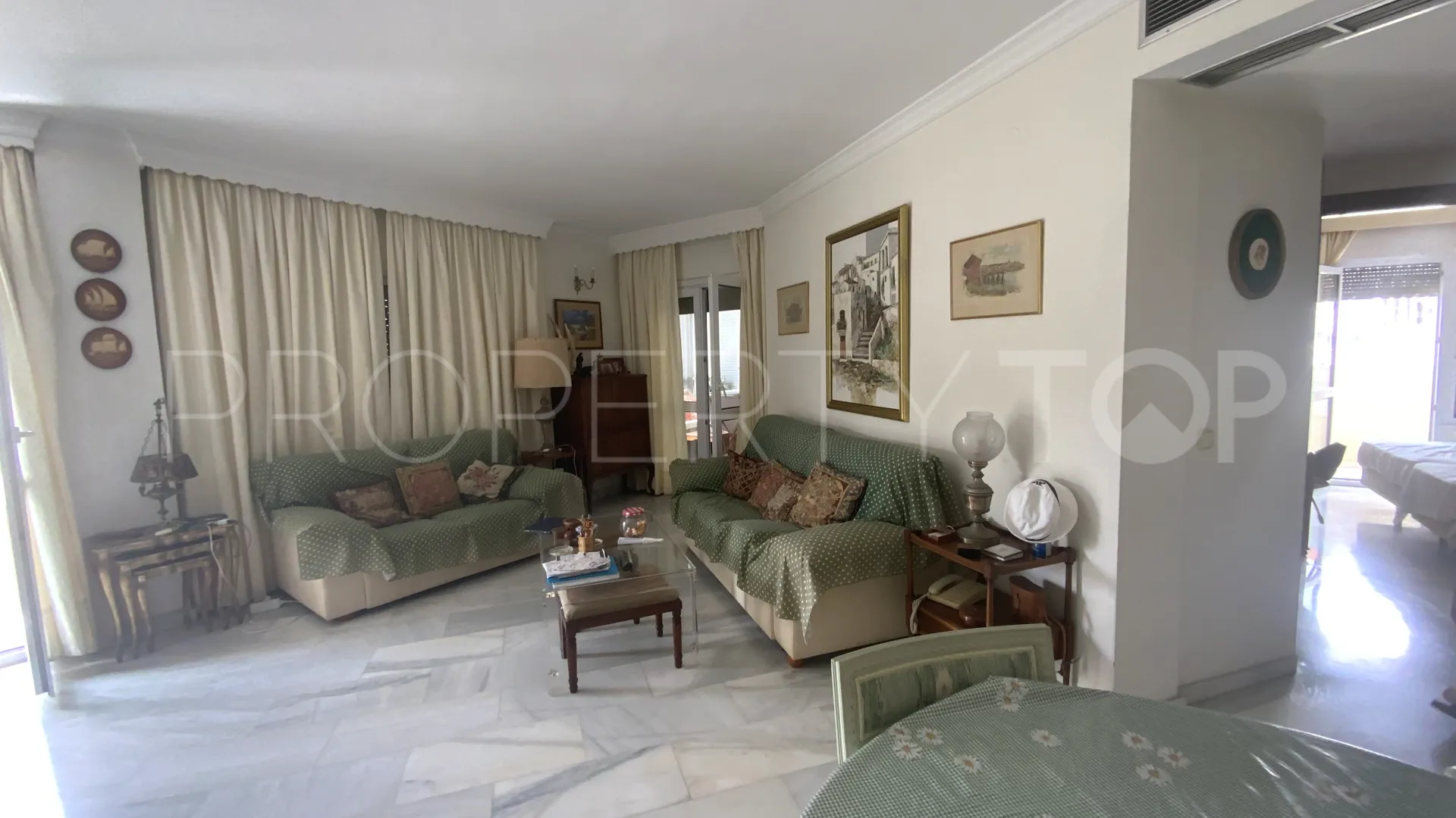 Duplex penthouse for sale in Marbella Centro