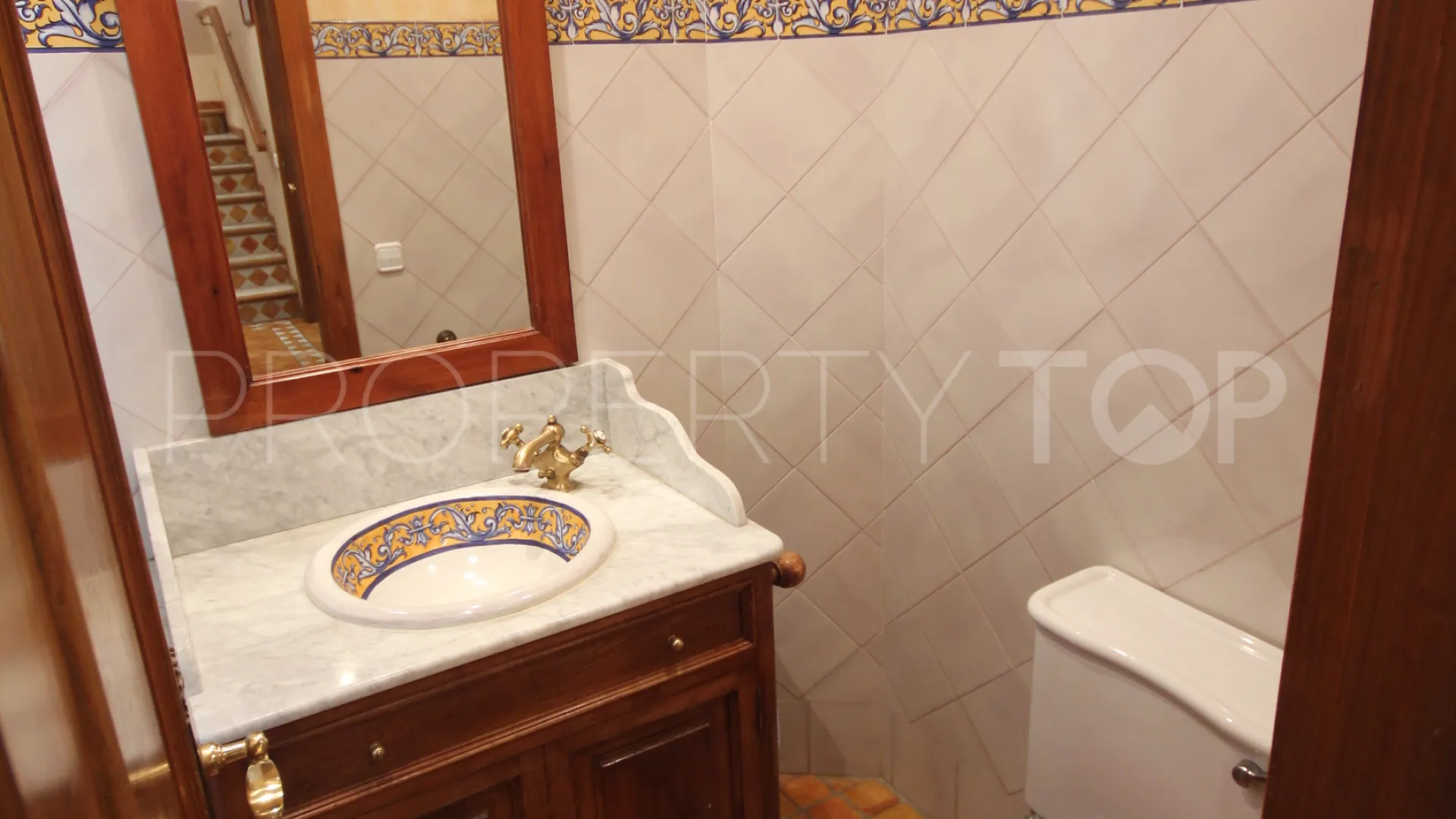 For sale town house with 4 bedrooms in La Merced
