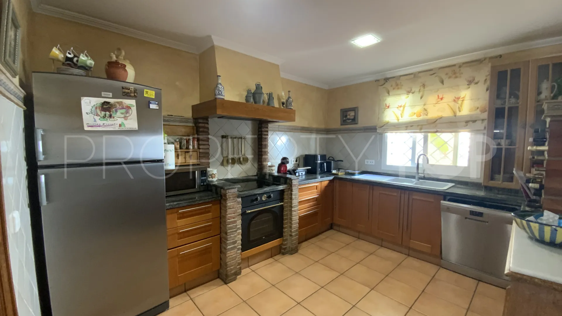 For sale town house with 4 bedrooms in La Merced
