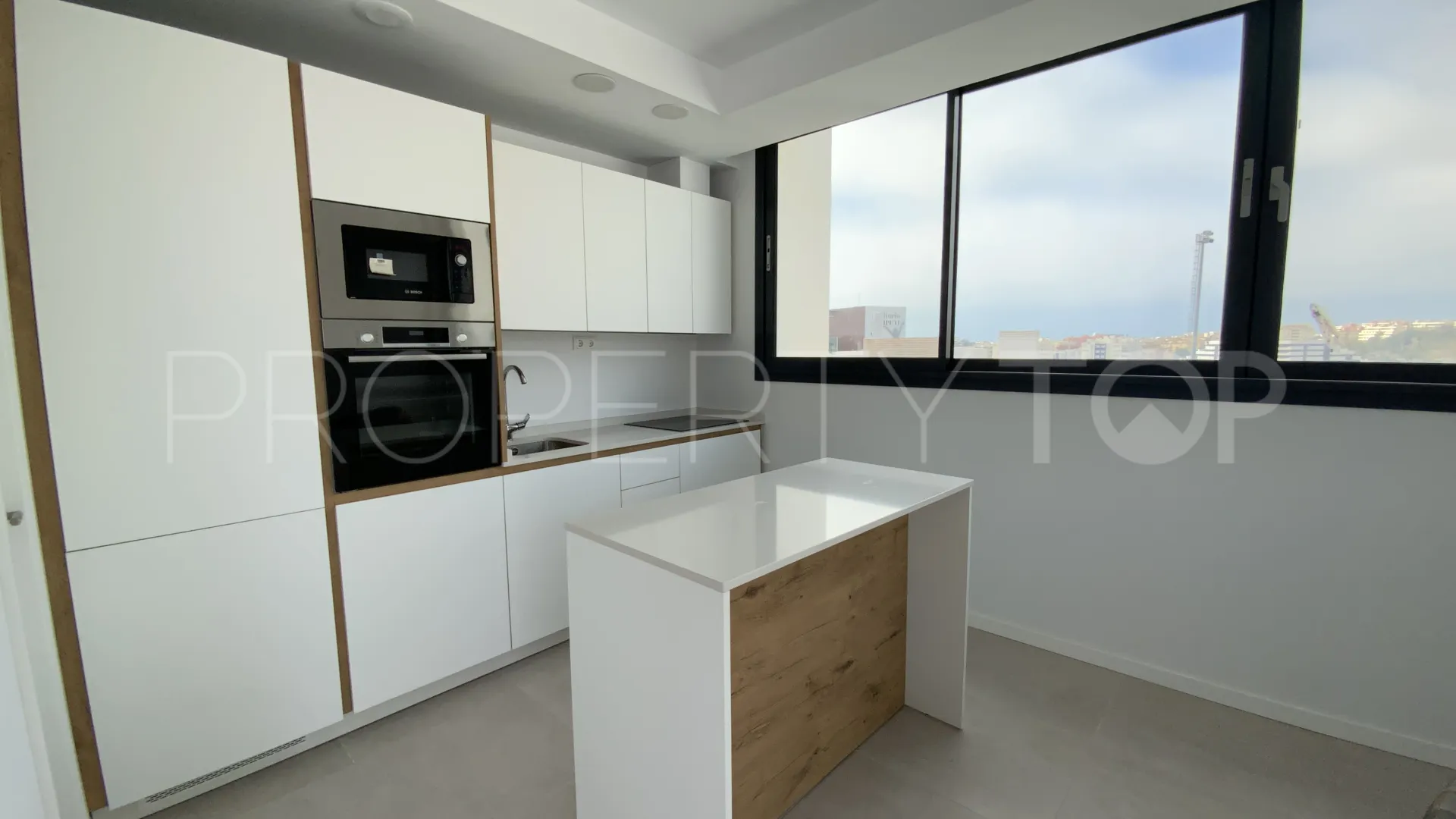 For sale Estepona 2 bedrooms apartment