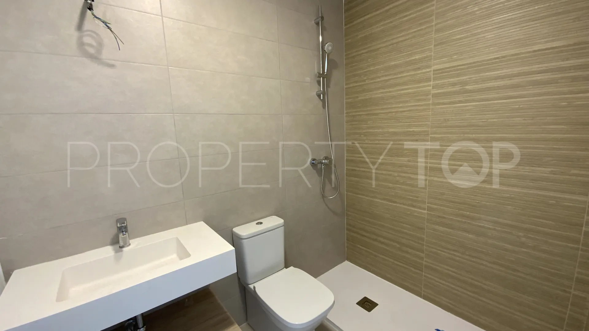 For sale Estepona 2 bedrooms apartment