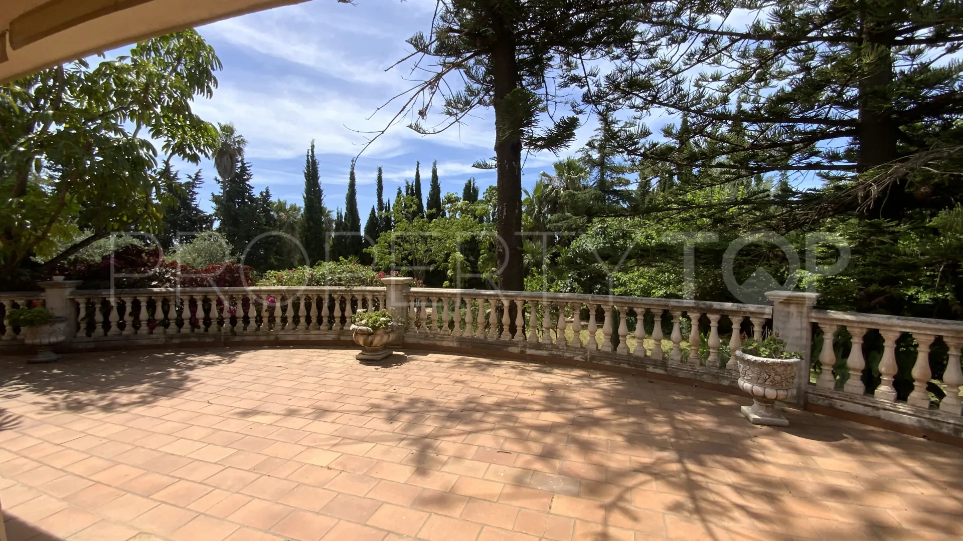 Comprar villa en El Mirador con 6 dormitorios
