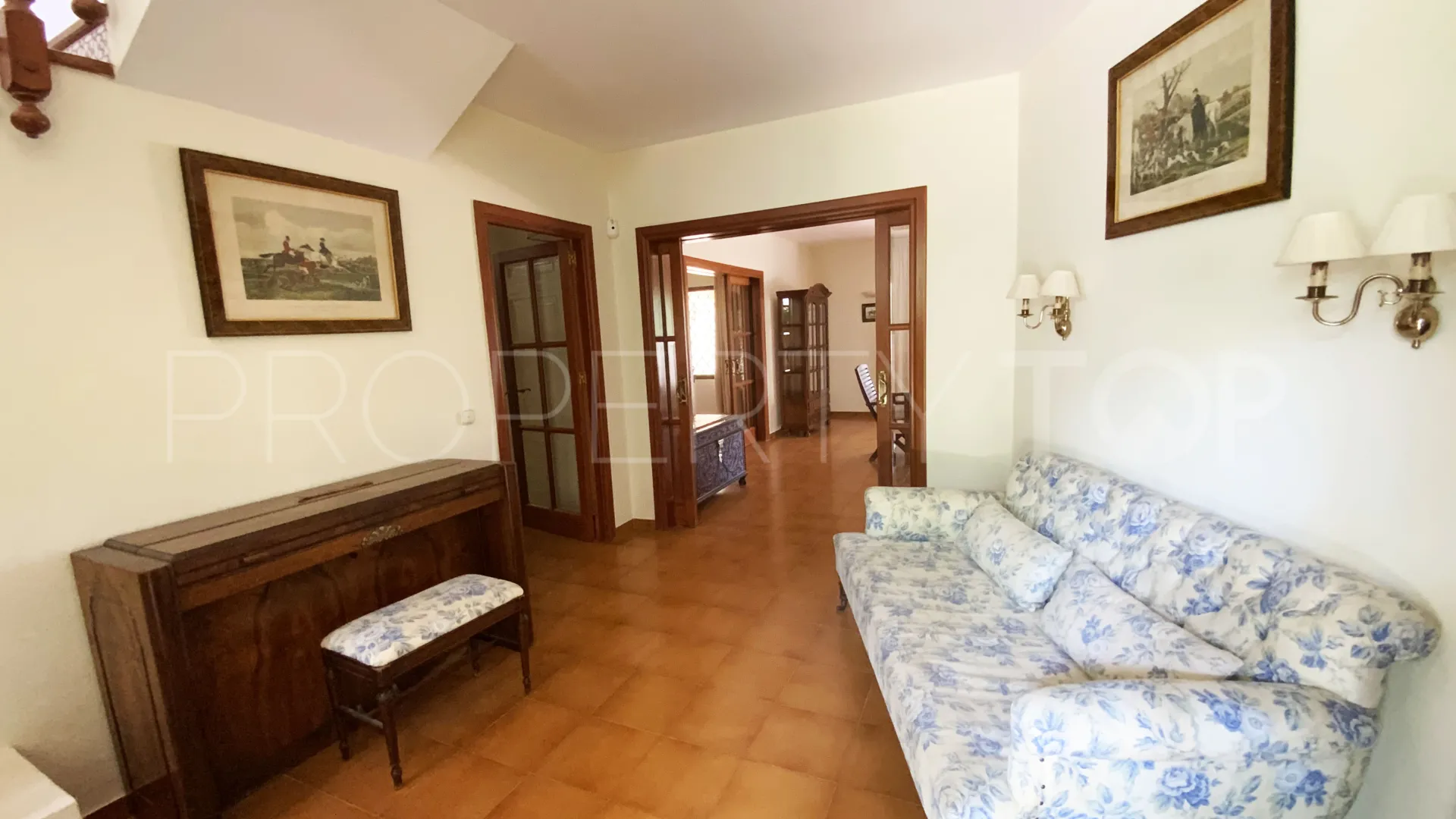 Comprar villa en El Mirador con 6 dormitorios