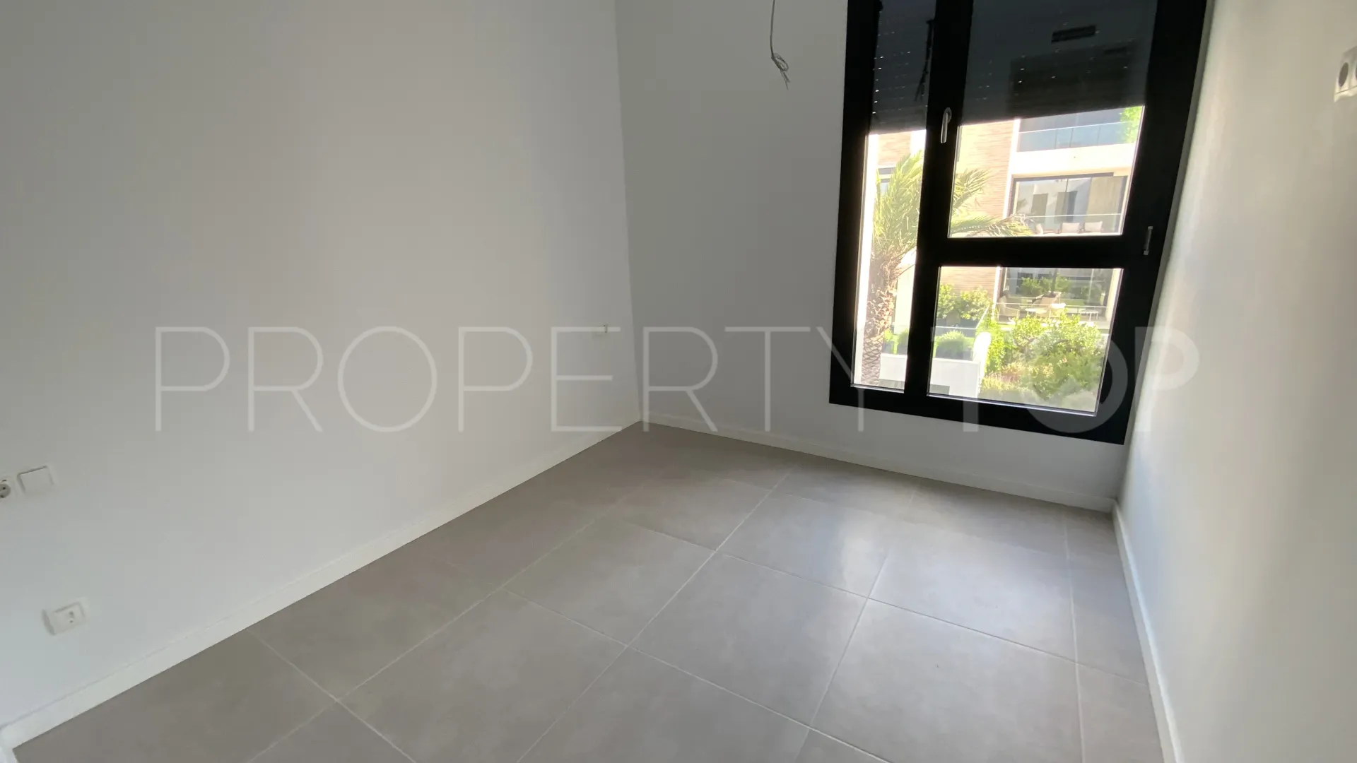 Estepona apartment for sale
