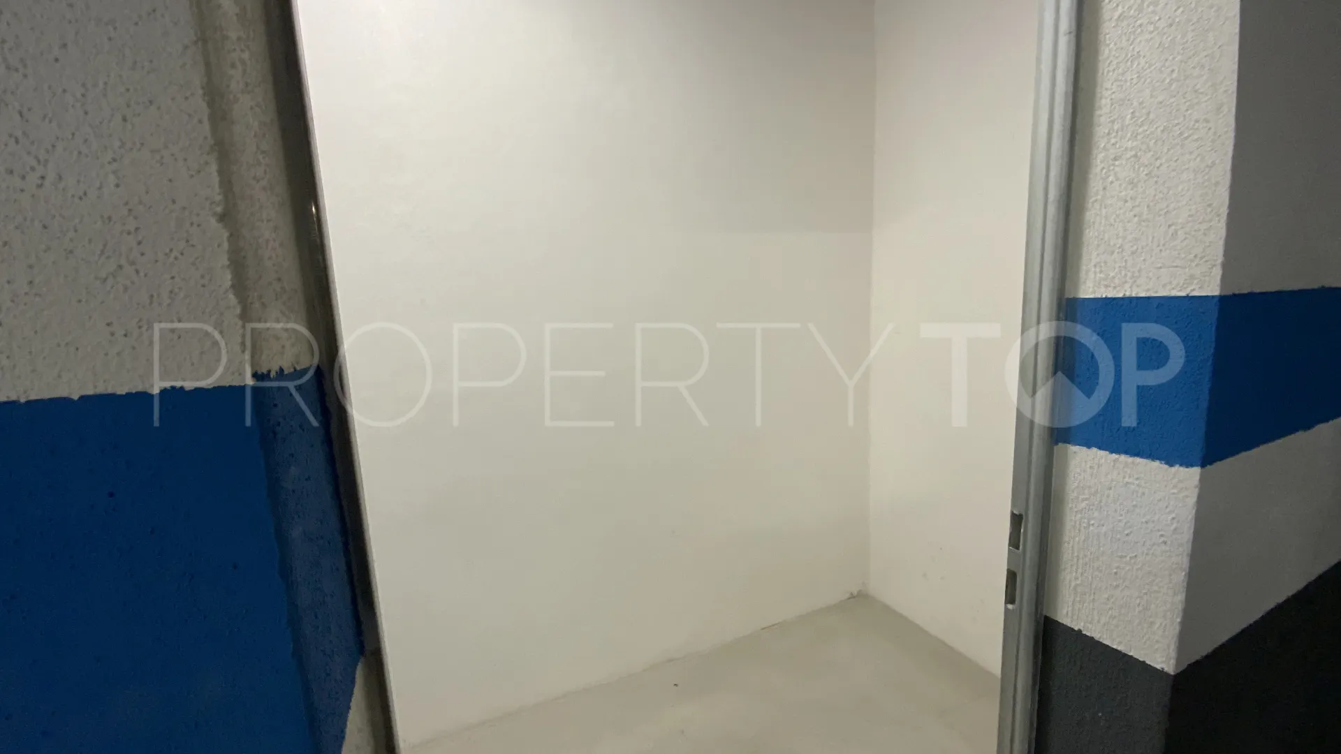 Estepona apartment for sale