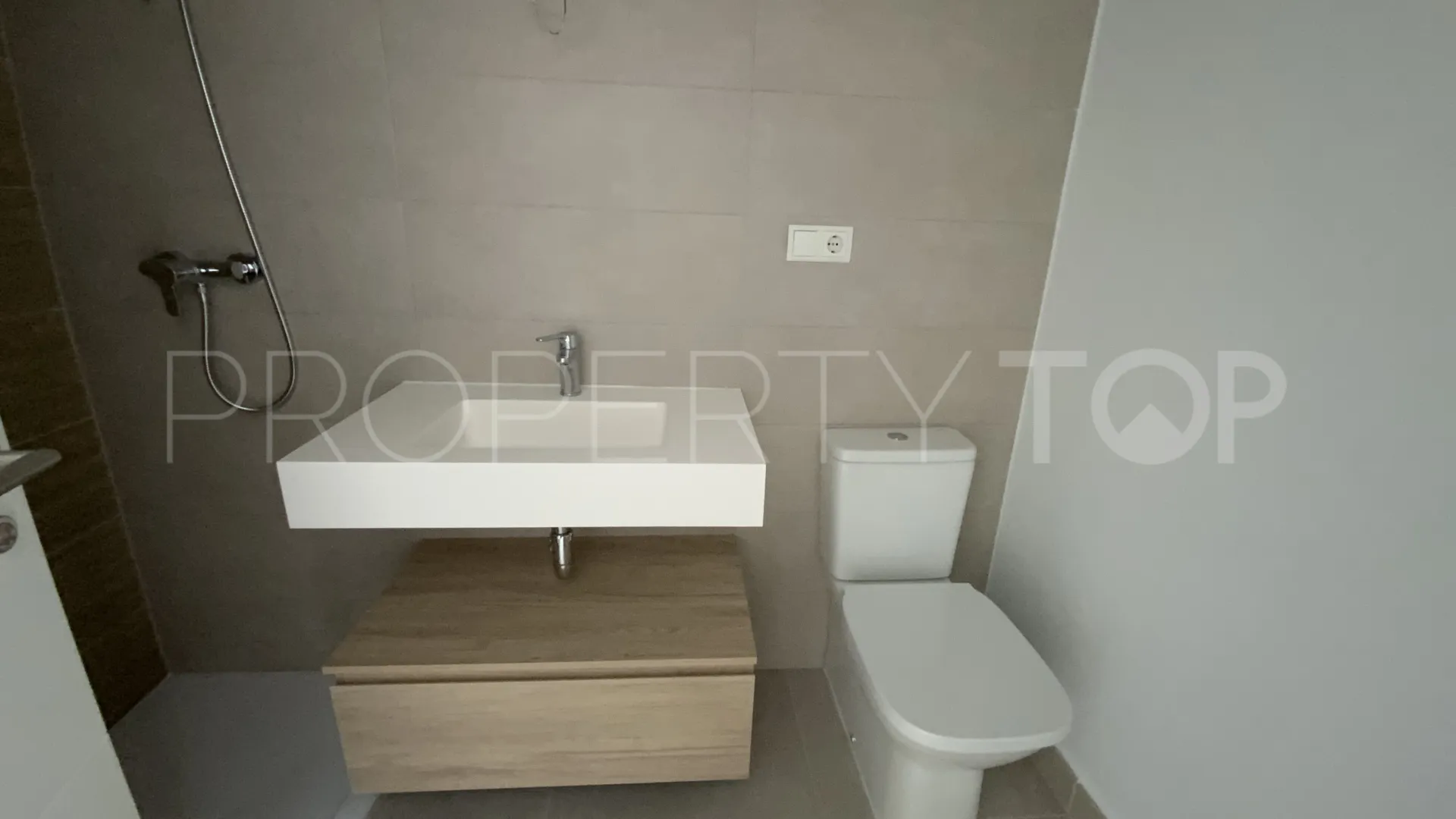 Estepona apartment for sale