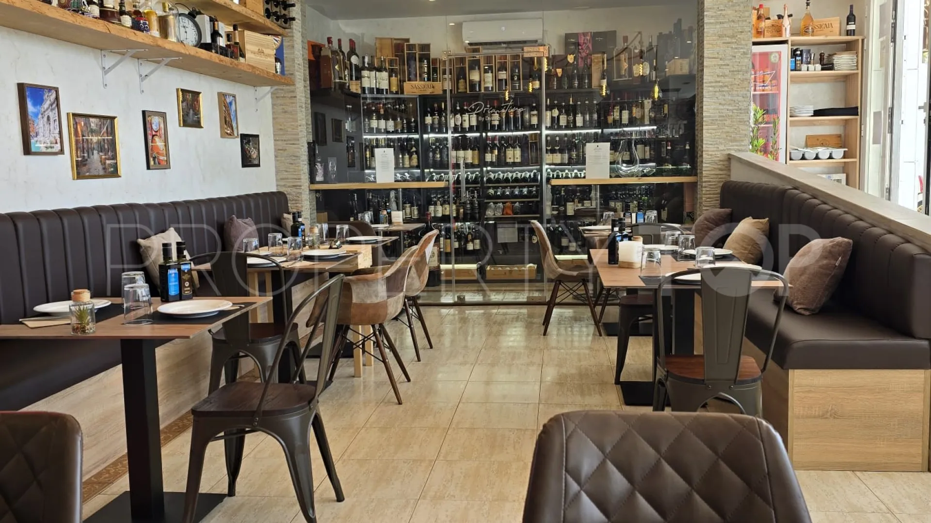 Commercial premises in Marbella Centro for sale