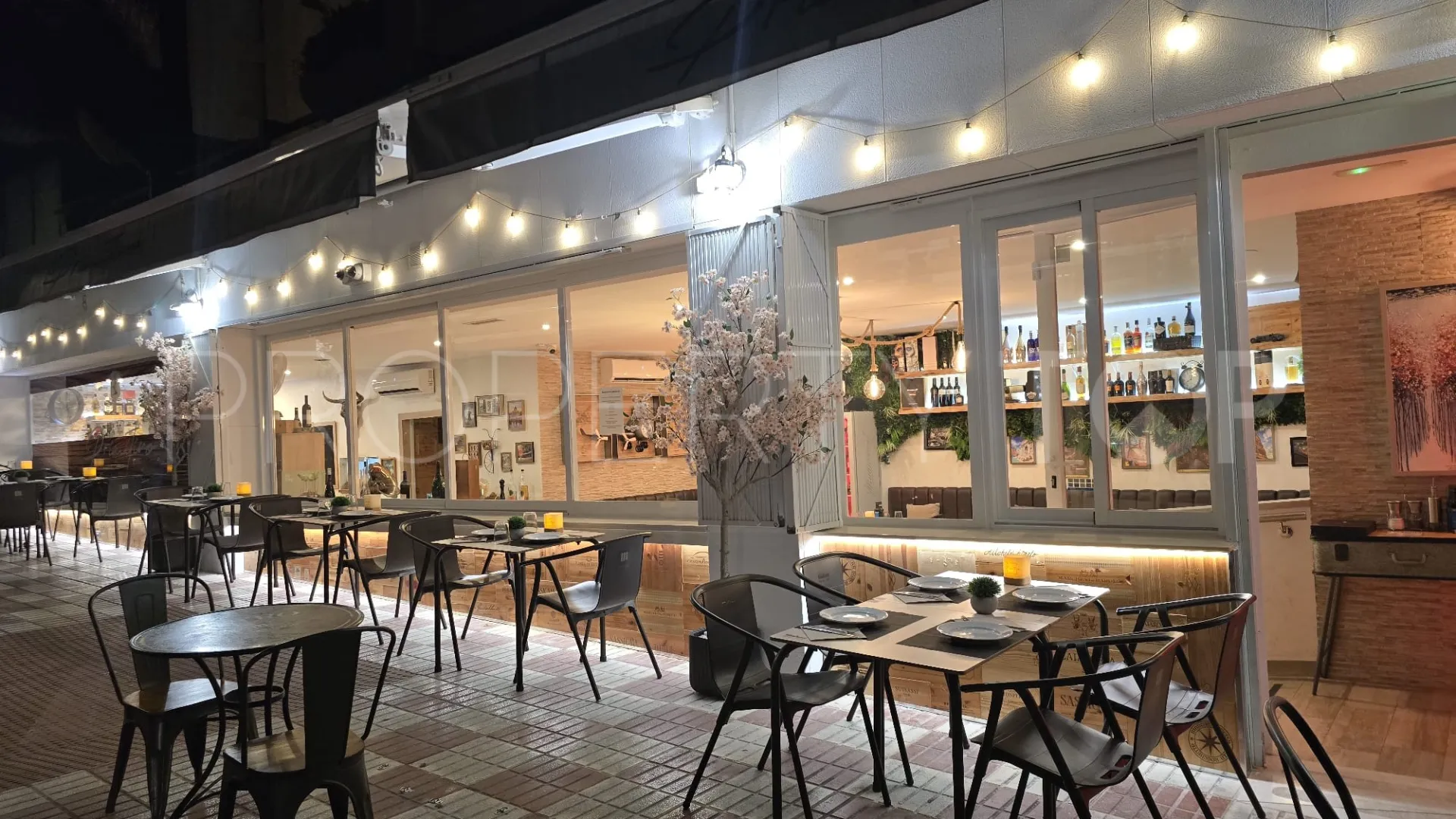 Commercial premises in Marbella Centro for sale