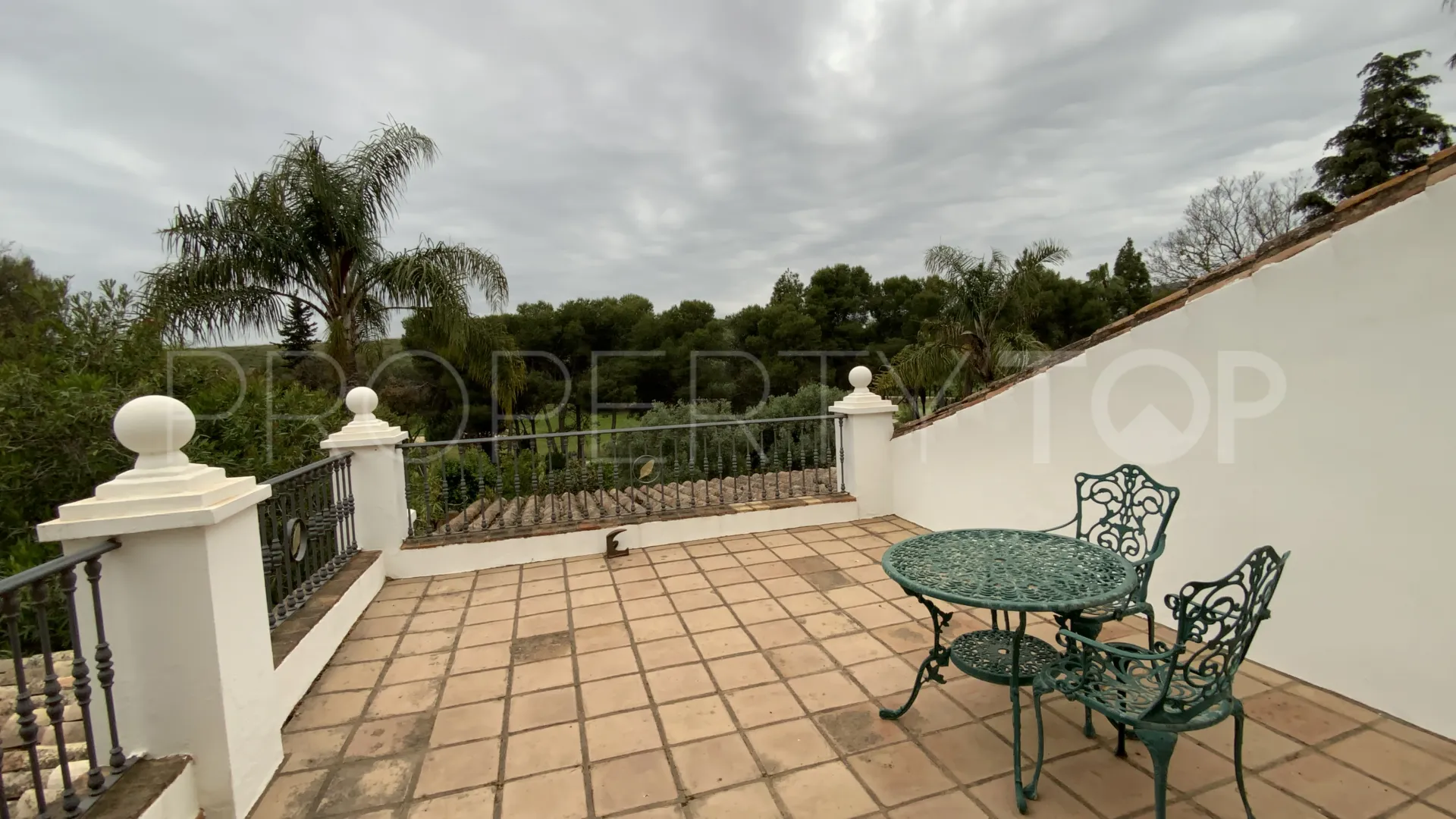 Villa en venta con 4 dormitorios en El Paraiso