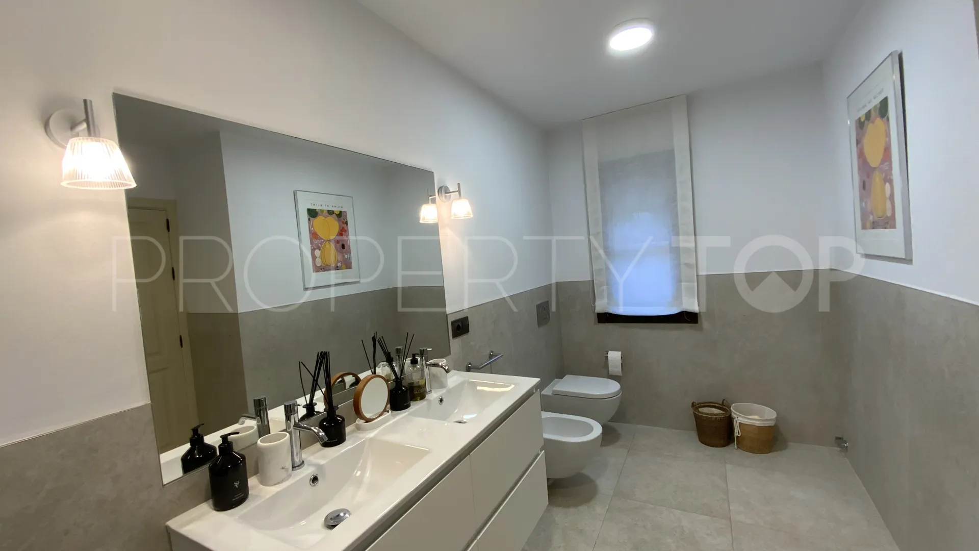 Villa en venta con 4 dormitorios en El Paraiso