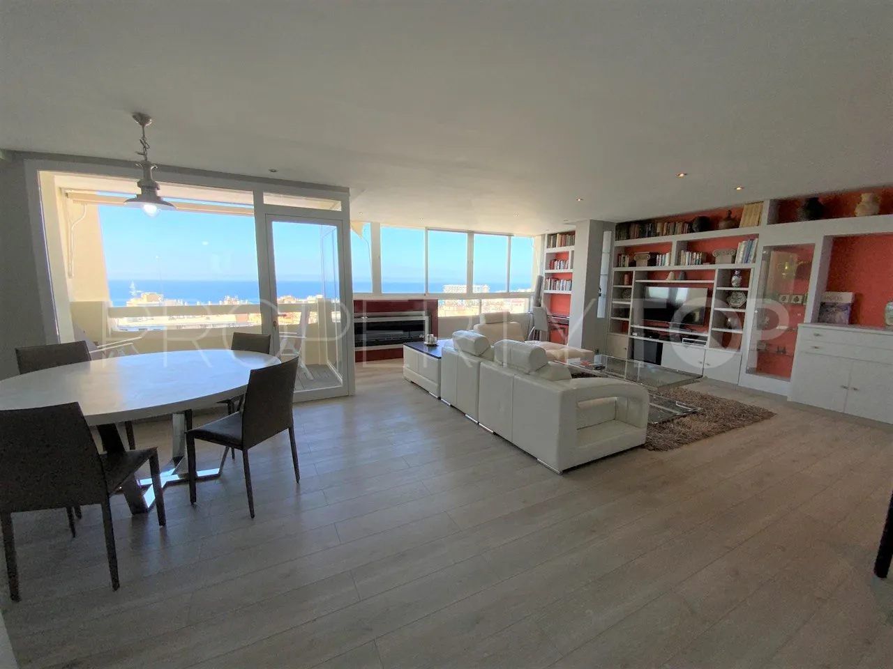 Piso en venta en Marbella Centro de 3 dormitorios