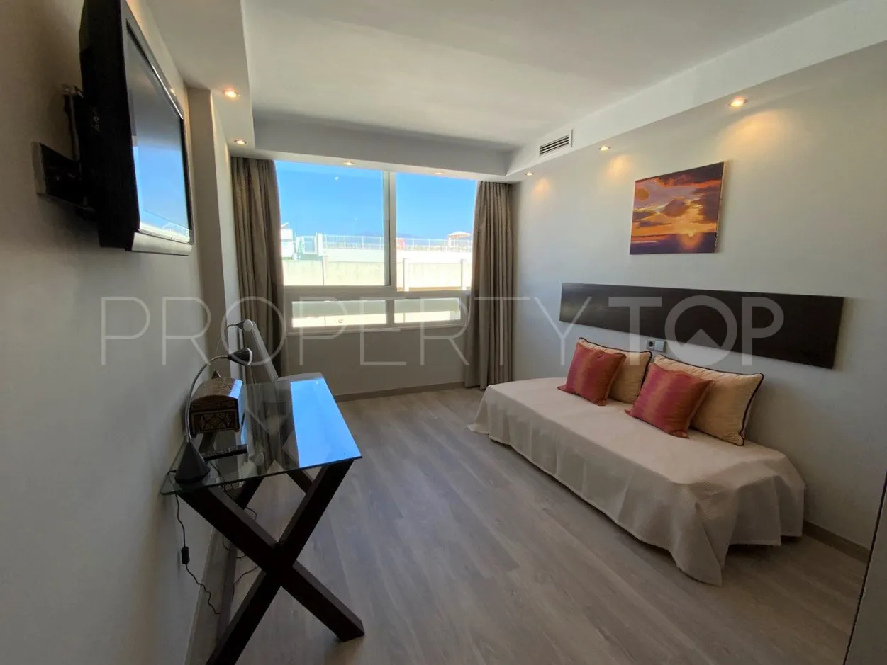 Piso en venta en Marbella Centro de 3 dormitorios
