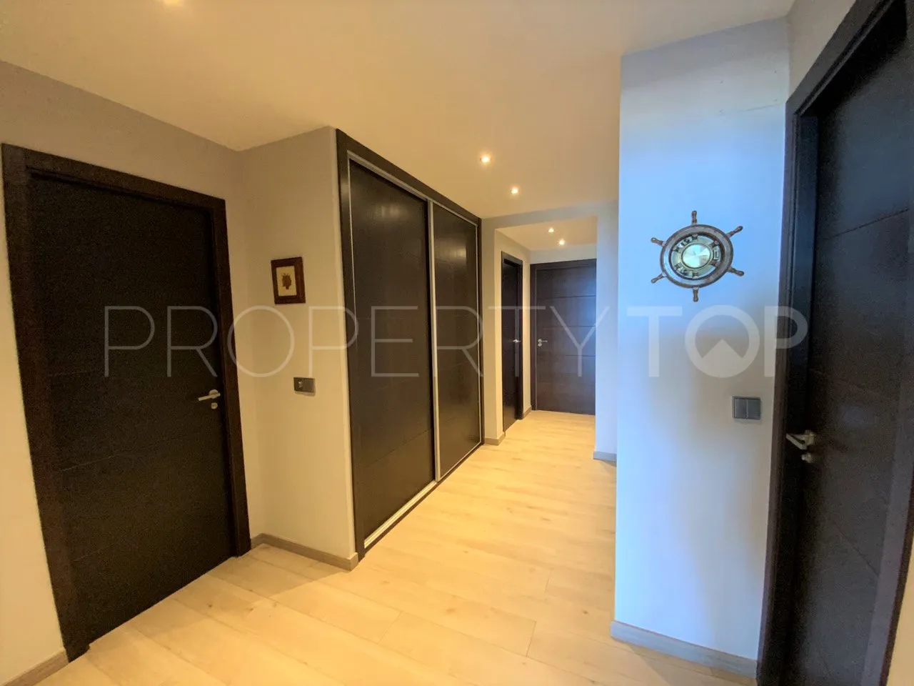 Piso en venta en Marbella Centro de 3 dormitorios