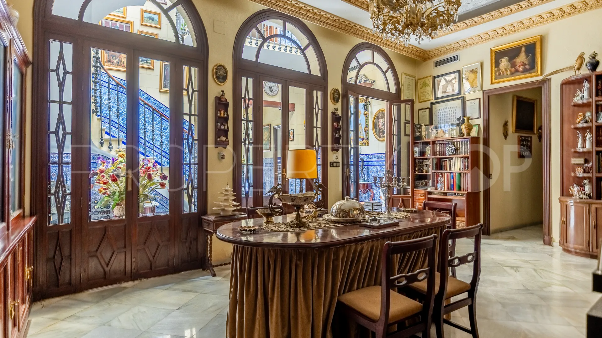 Se vende palacio en Jerez de la Frontera con 4 dormitorios