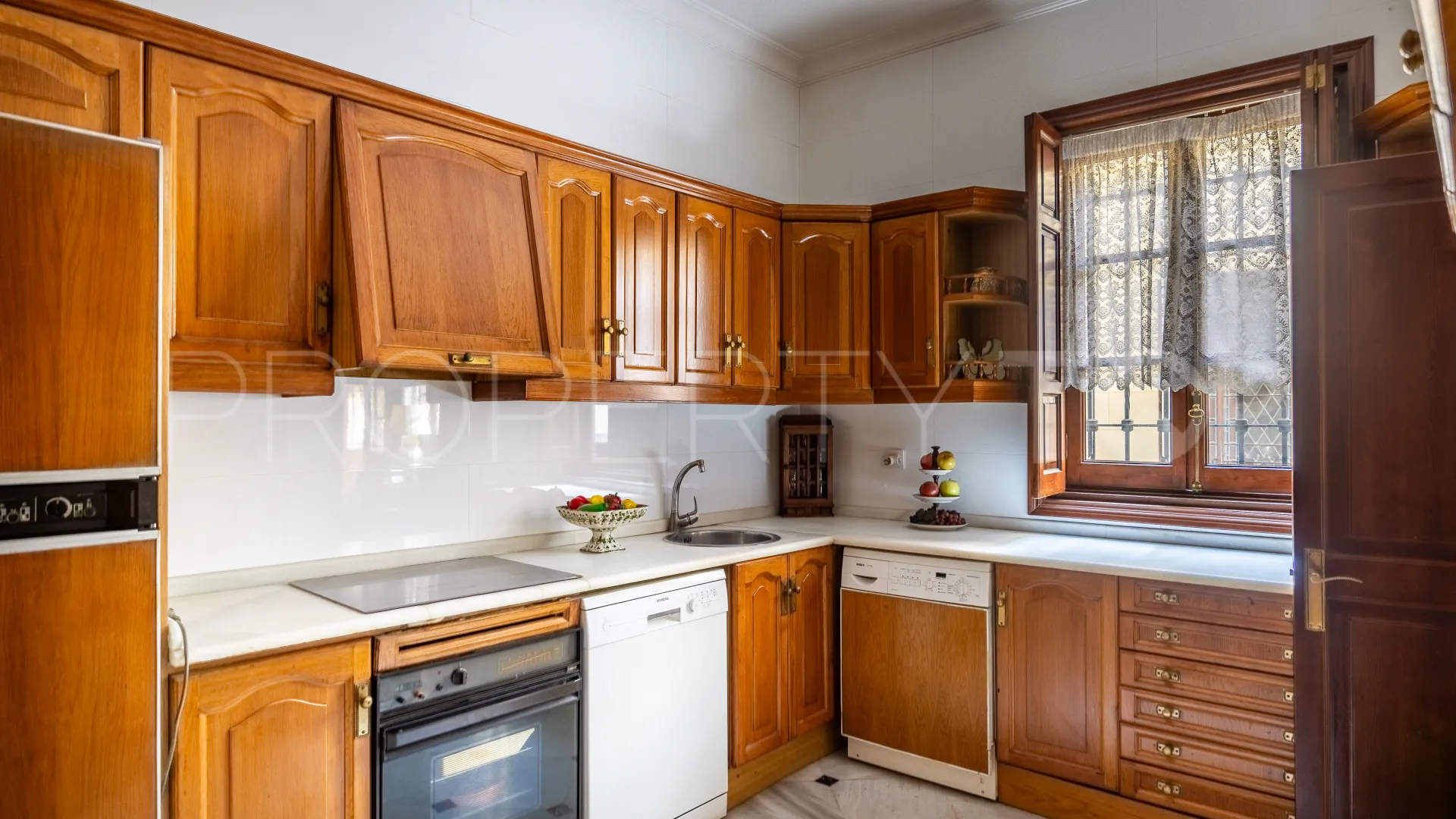 Se vende palacio en Jerez de la Frontera con 4 dormitorios
