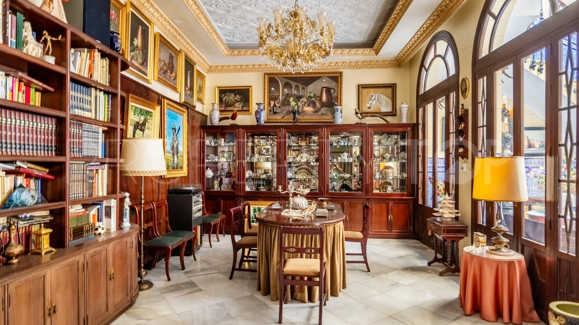 Se vende palacio en Jerez de la Frontera con 4 dormitorios