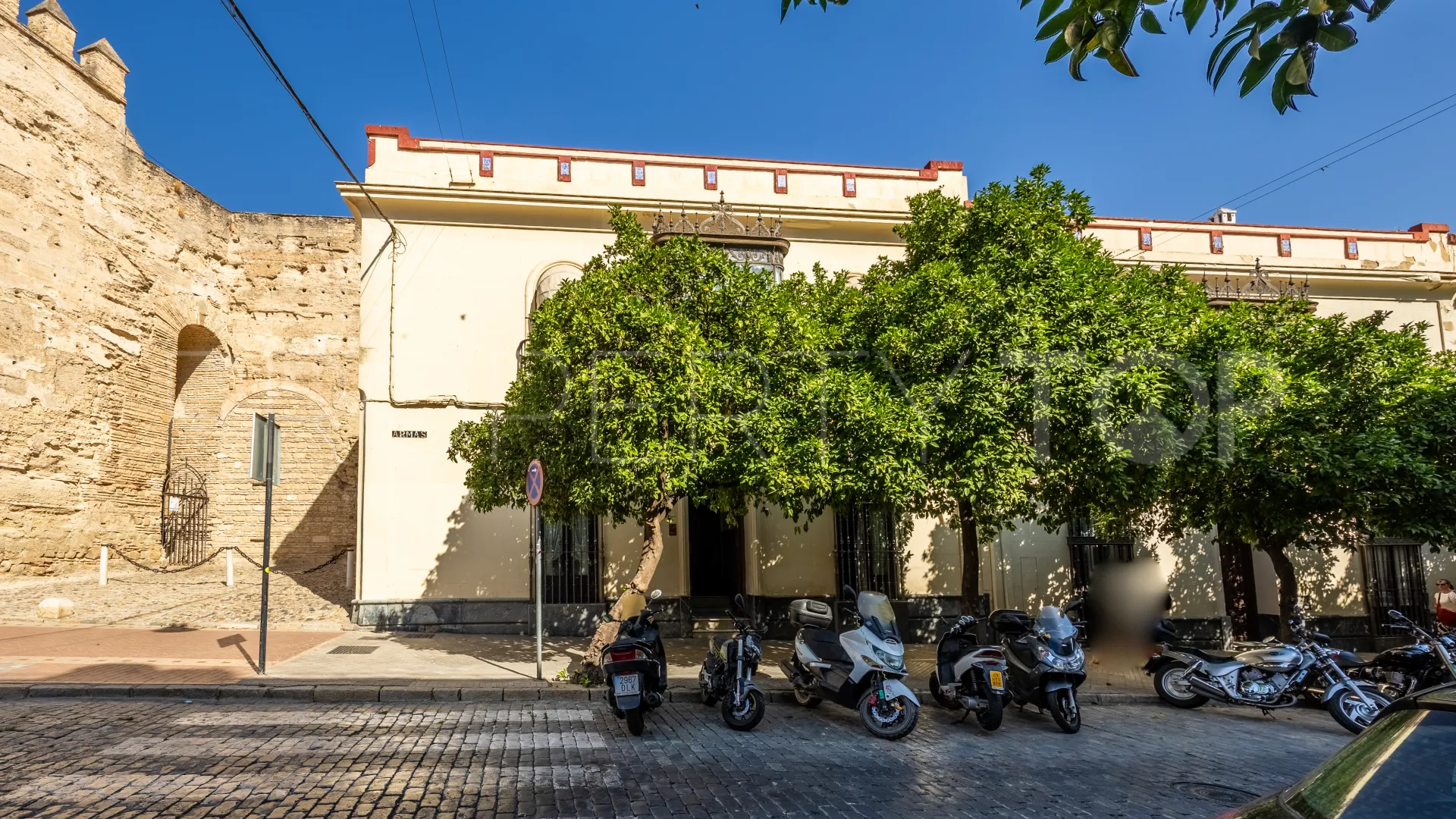 Se vende palacio en Jerez de la Frontera con 4 dormitorios