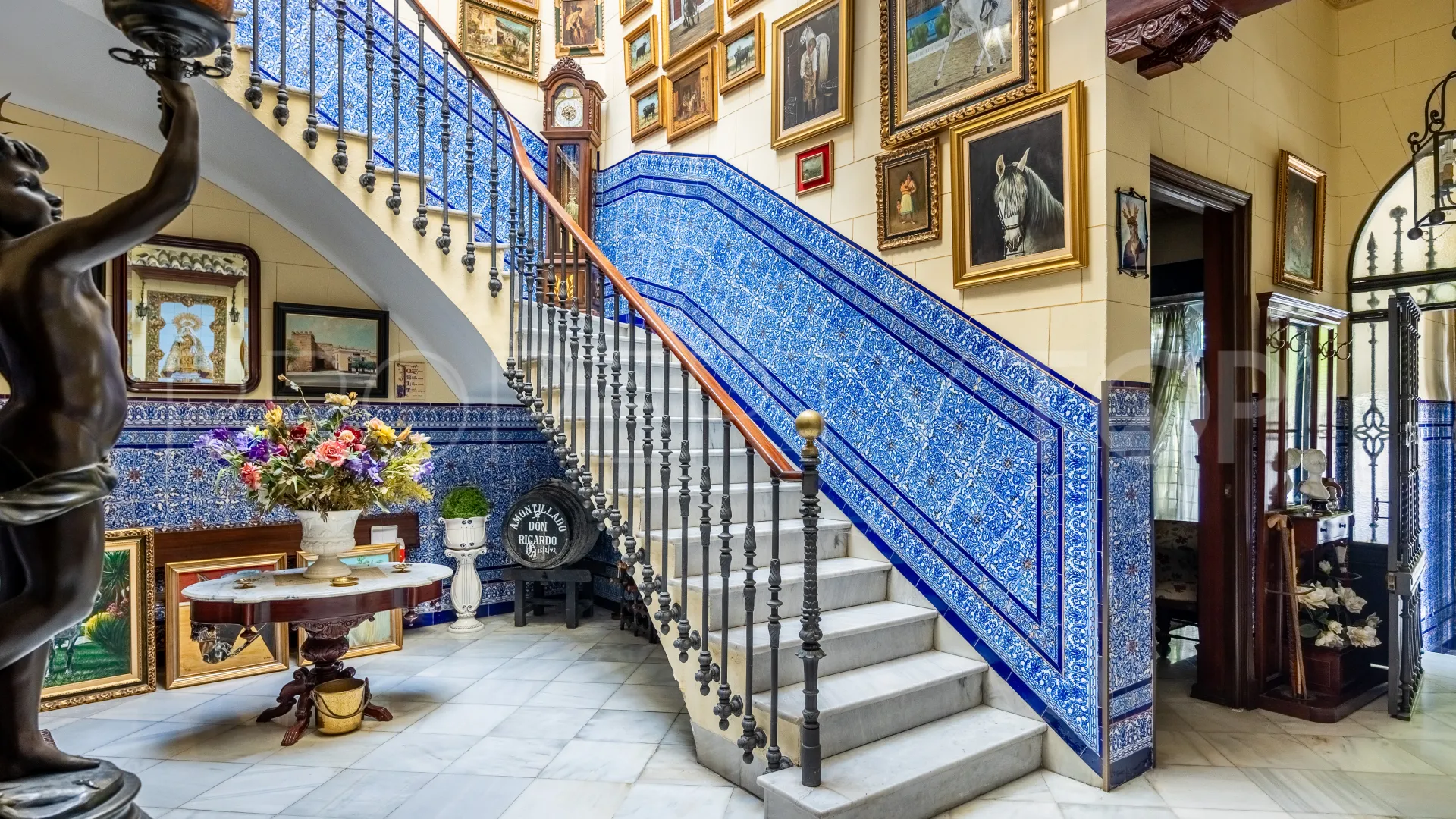 Se vende palacio en Jerez de la Frontera con 4 dormitorios
