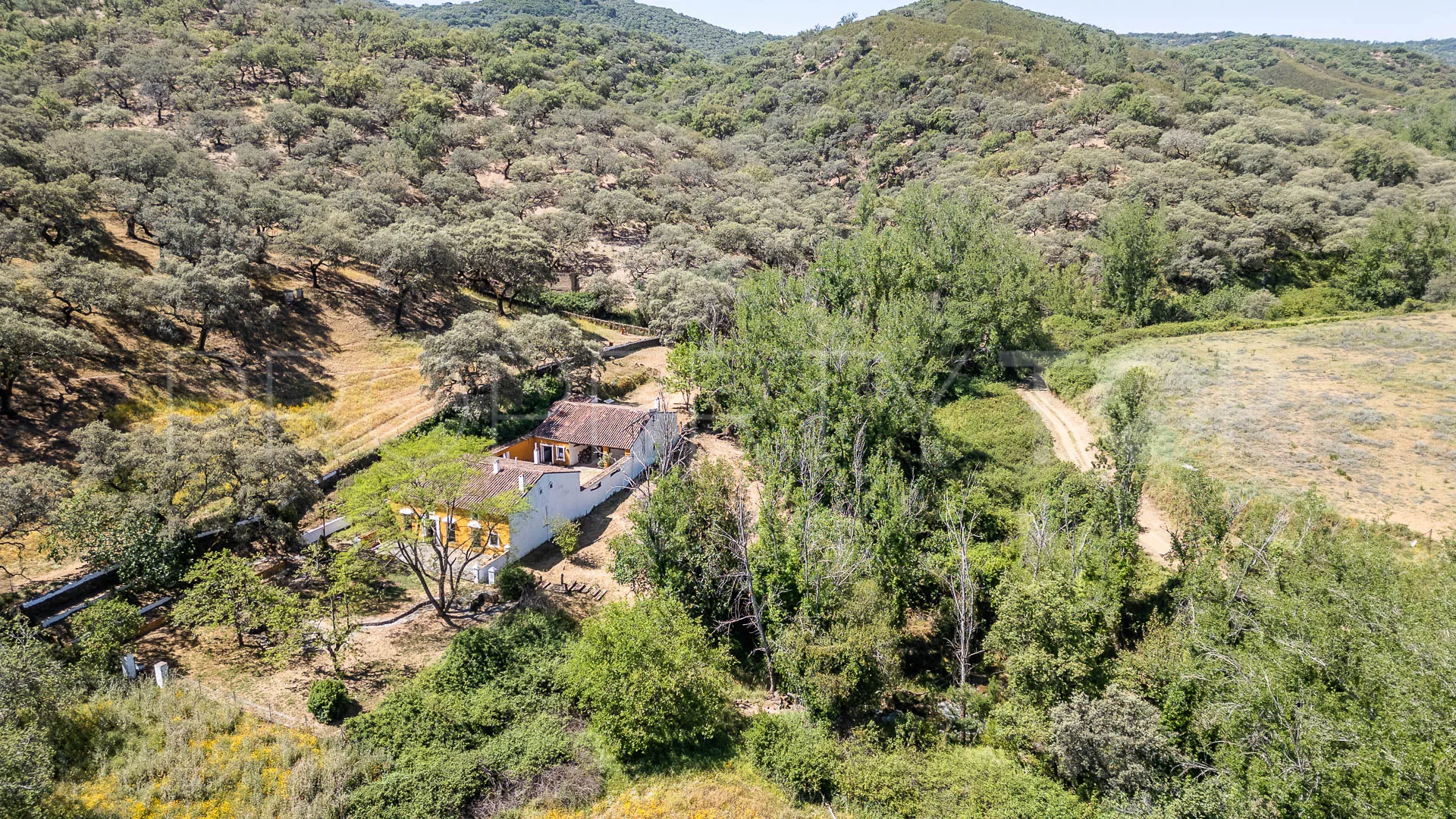 Aracena 8 bedrooms cortijo for sale