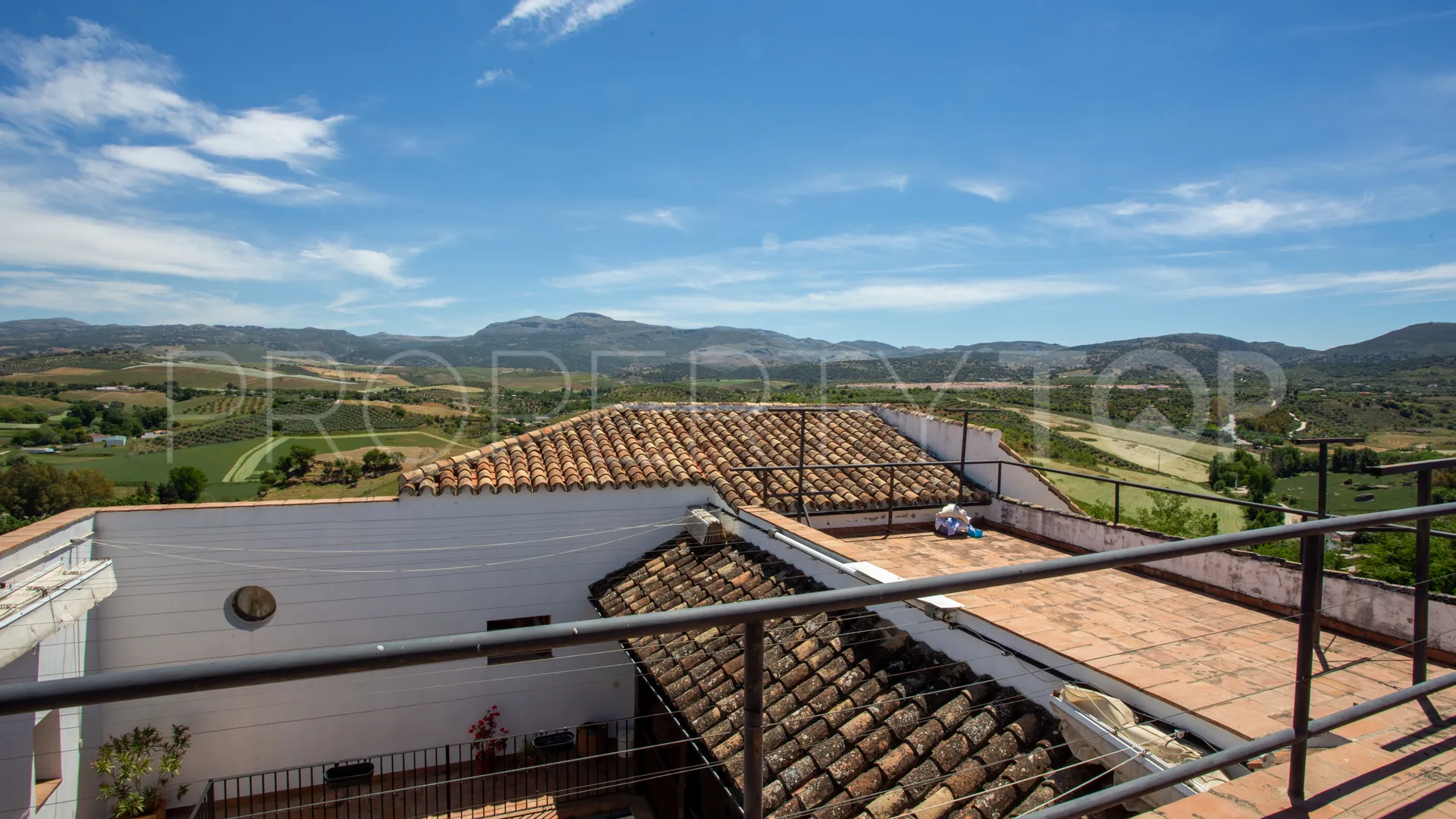 Ronda Centro, apartamento con 3 dormitorios en venta