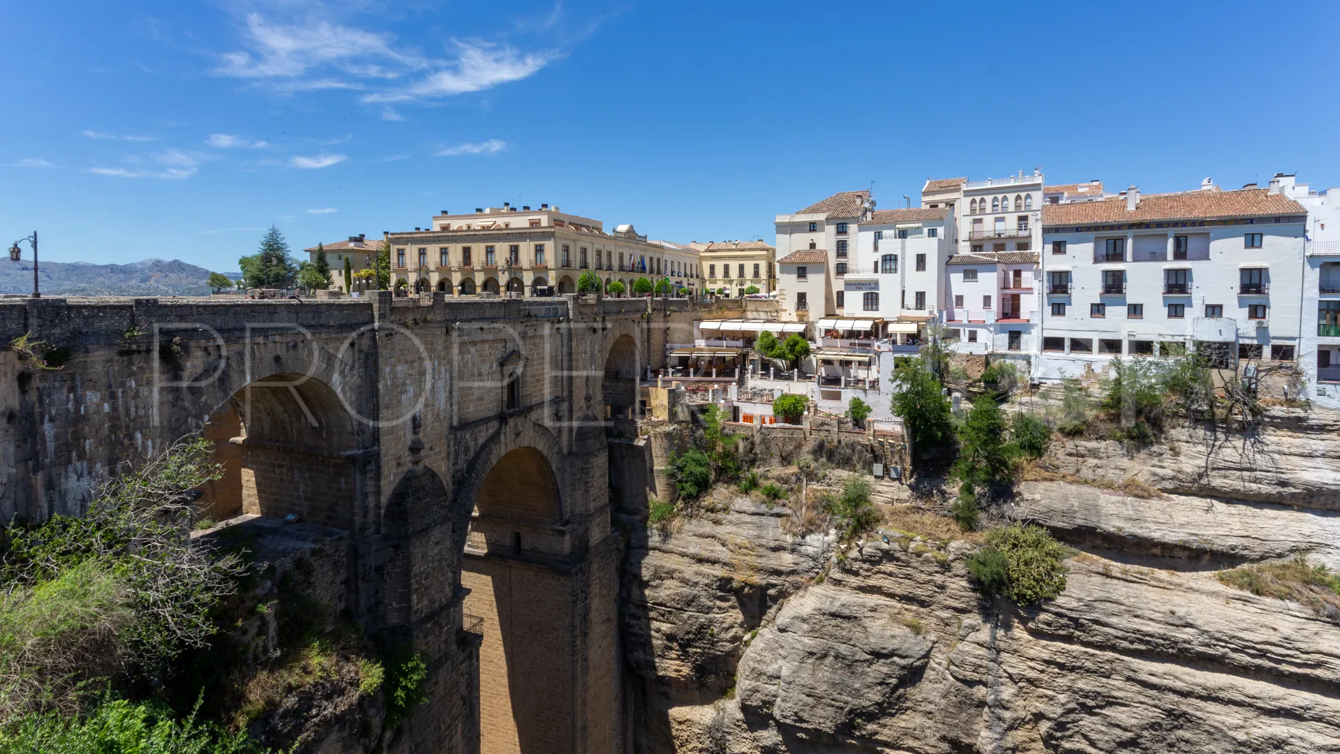 Ronda Centro, apartamento con 3 dormitorios en venta