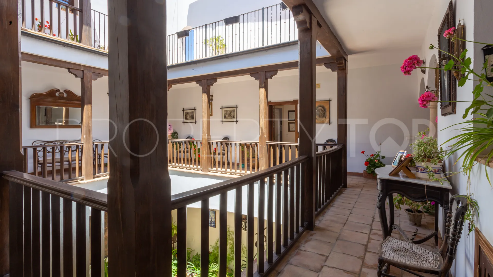 Ronda Centro, apartamento con 3 dormitorios en venta