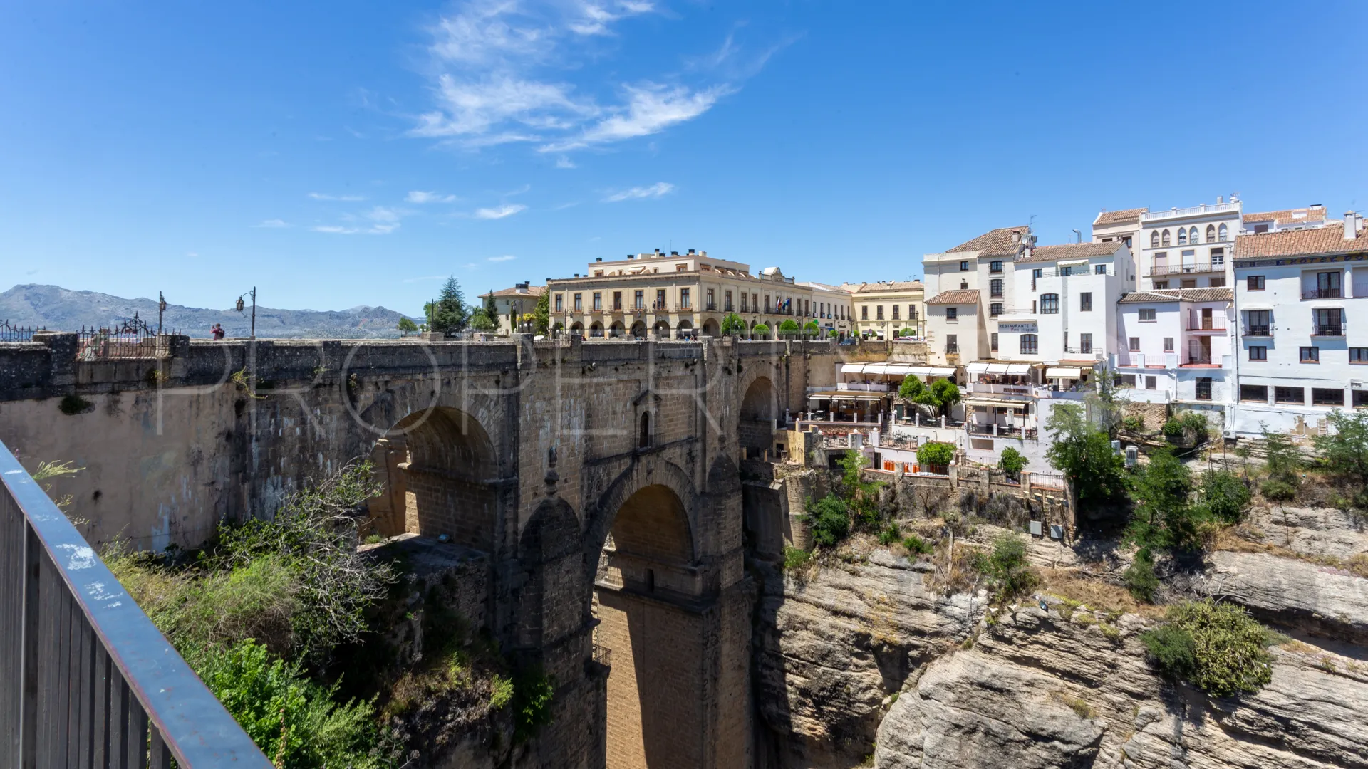 Ronda Centro, apartamento con 3 dormitorios en venta