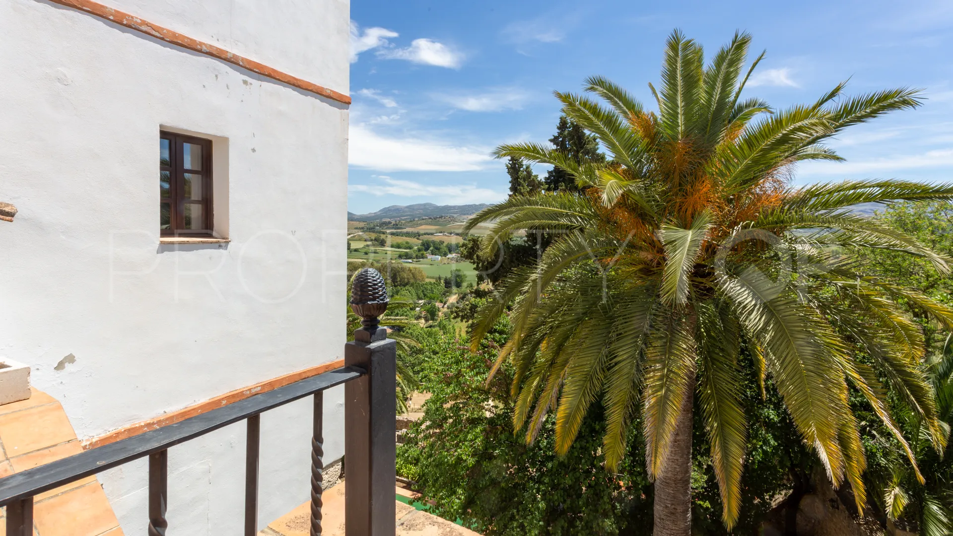 Ronda Centro, apartamento con 3 dormitorios en venta