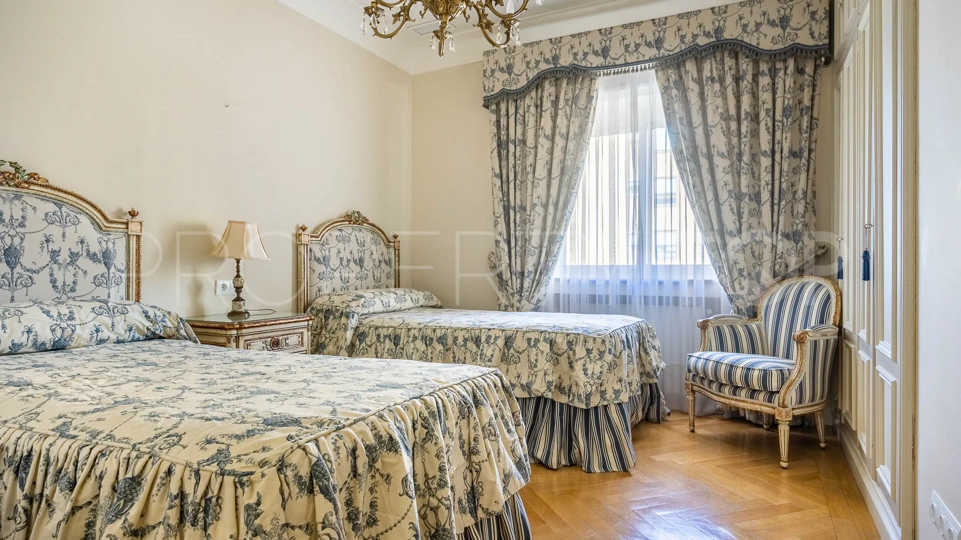 Jerez de la Frontera, piso con 5 dormitorios en venta