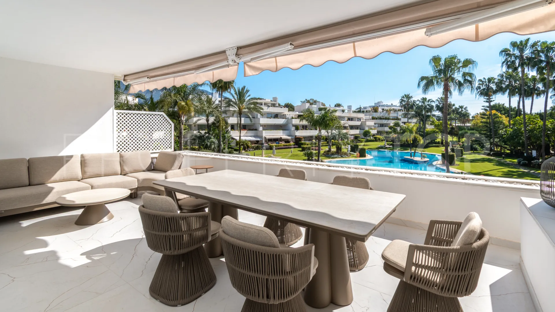 For sale 3 bedrooms apartment in Los Granados Golf