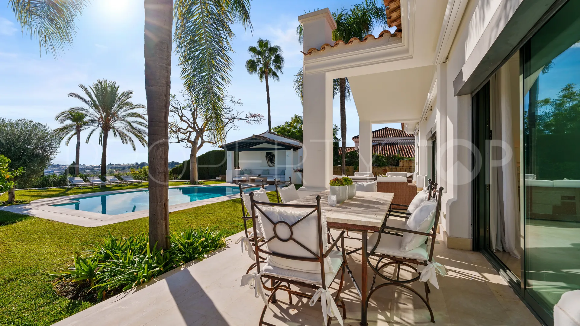 For sale Nueva Andalucia 4 bedrooms villa
