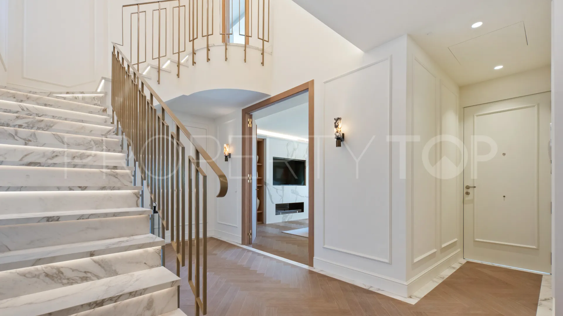 Duplex penthouse for sale in Los Arrayanes