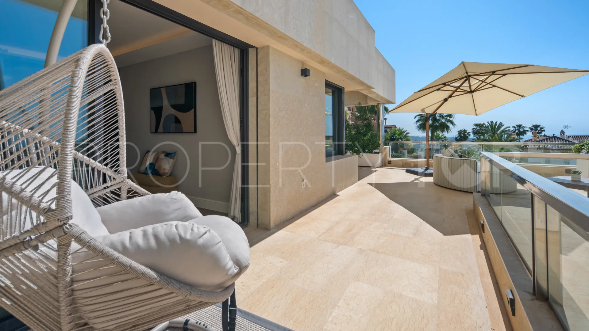 Duplex penthouse for sale in Los Arrayanes