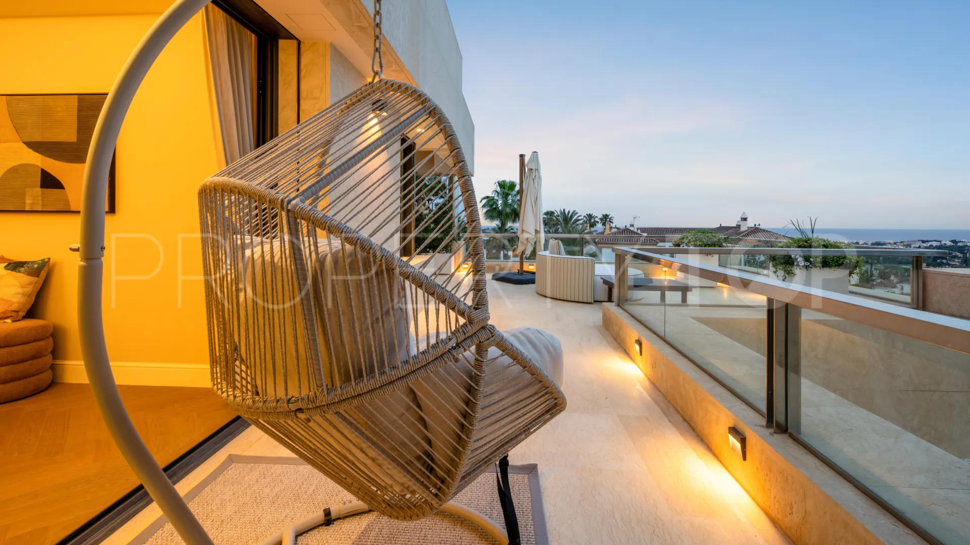 Duplex penthouse for sale in Los Arrayanes