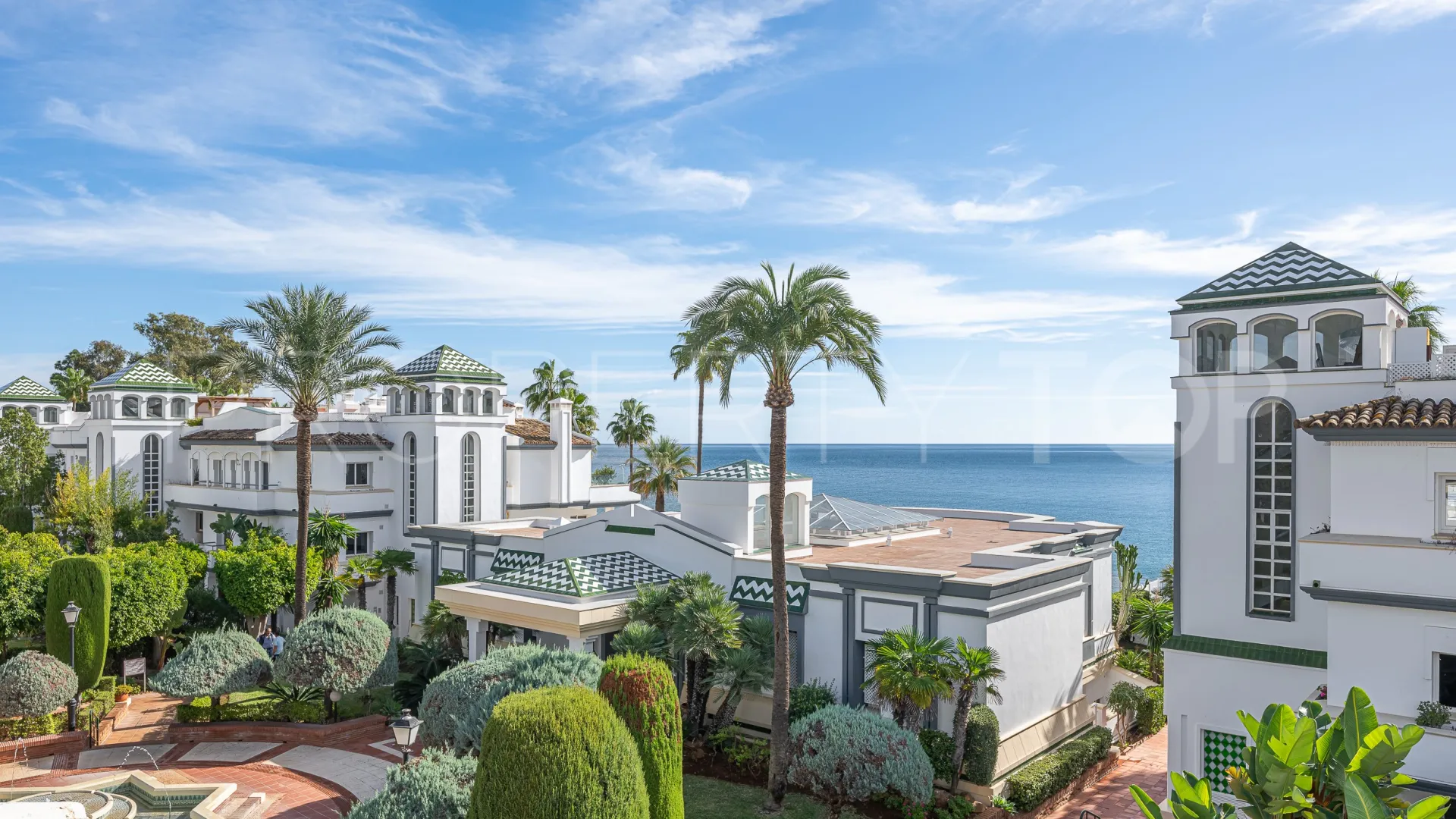 For sale 3 bedrooms penthouse in Dominion Beach