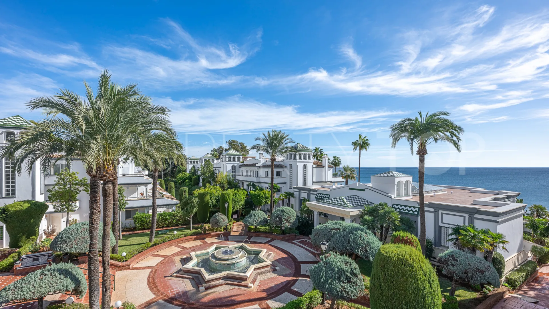 For sale 3 bedrooms penthouse in Dominion Beach
