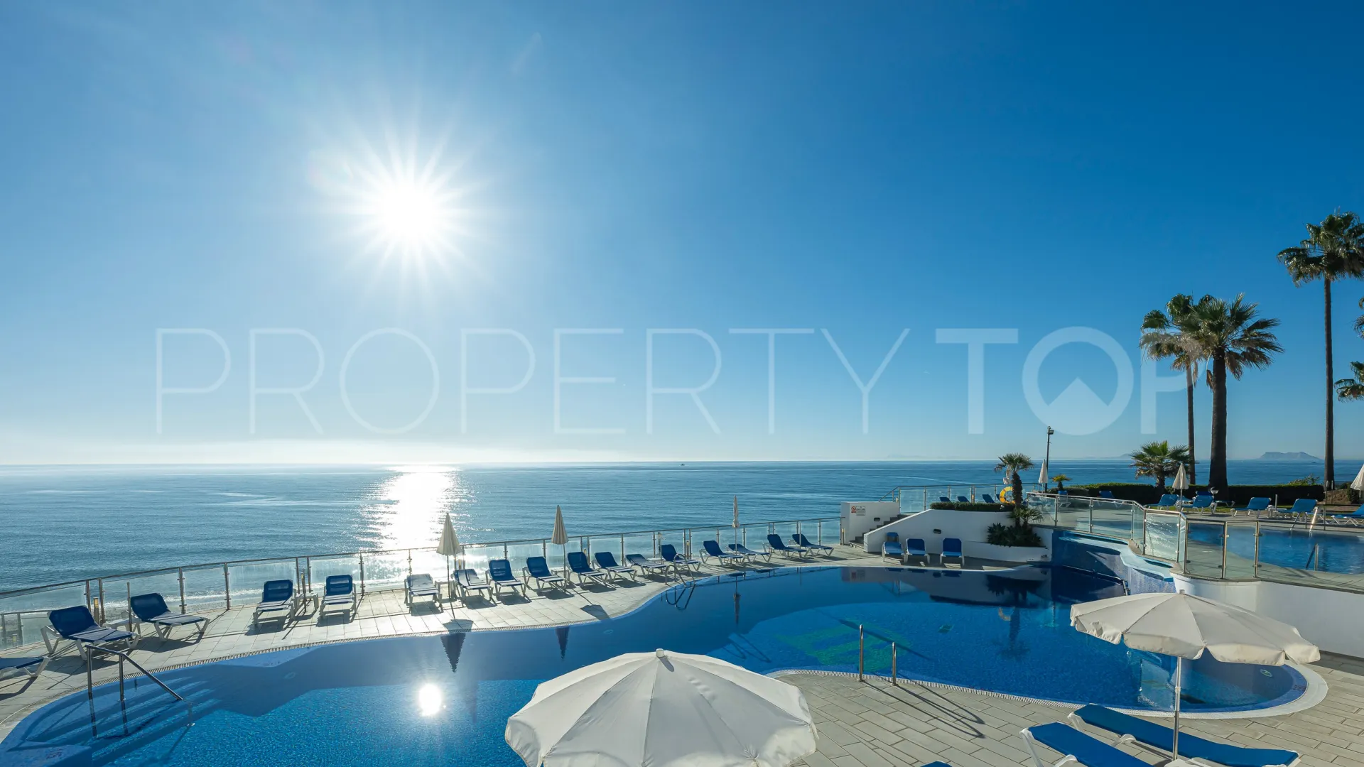 For sale 3 bedrooms penthouse in Dominion Beach