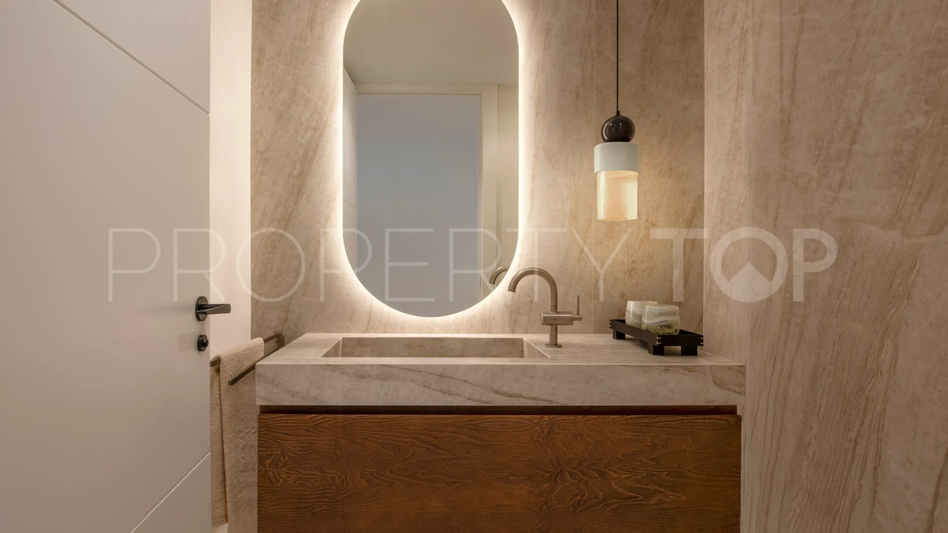 For sale 3 bedrooms penthouse in Dominion Beach