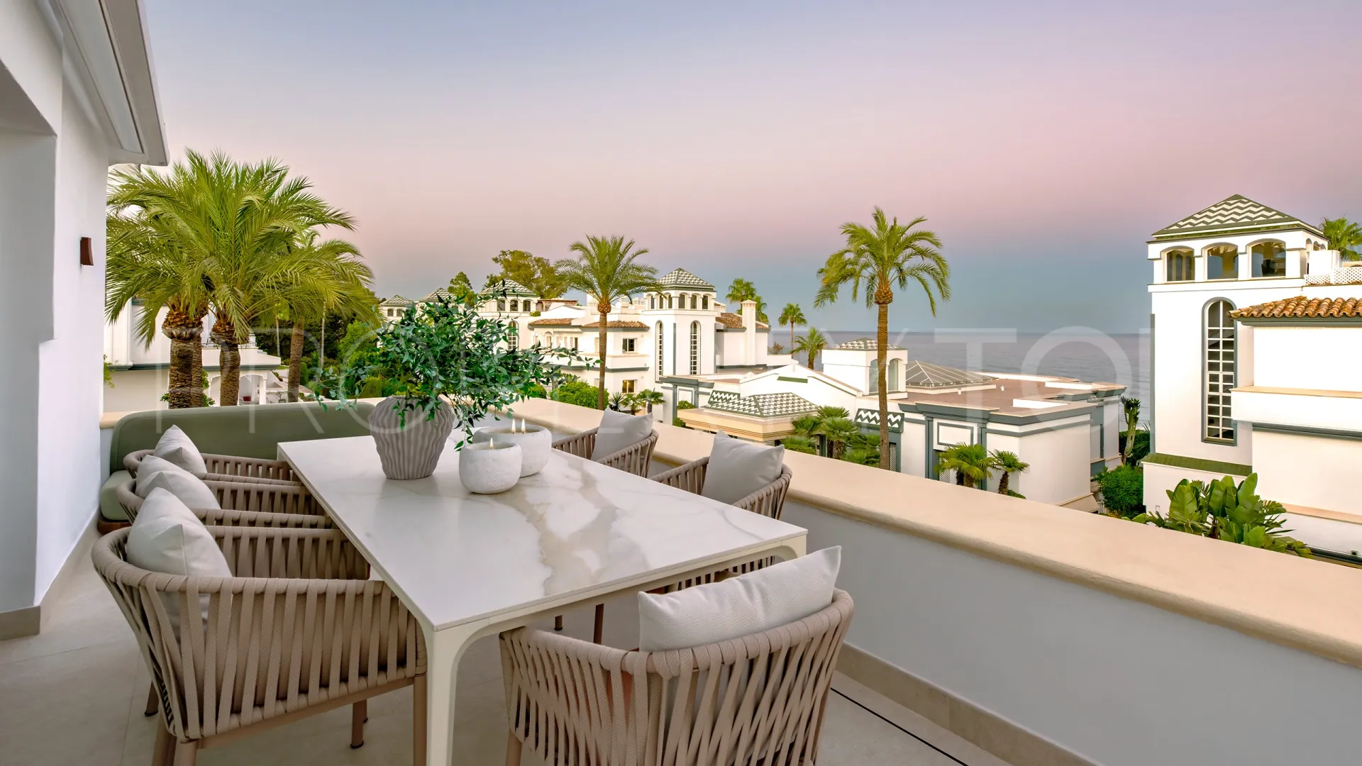 For sale 3 bedrooms penthouse in Dominion Beach