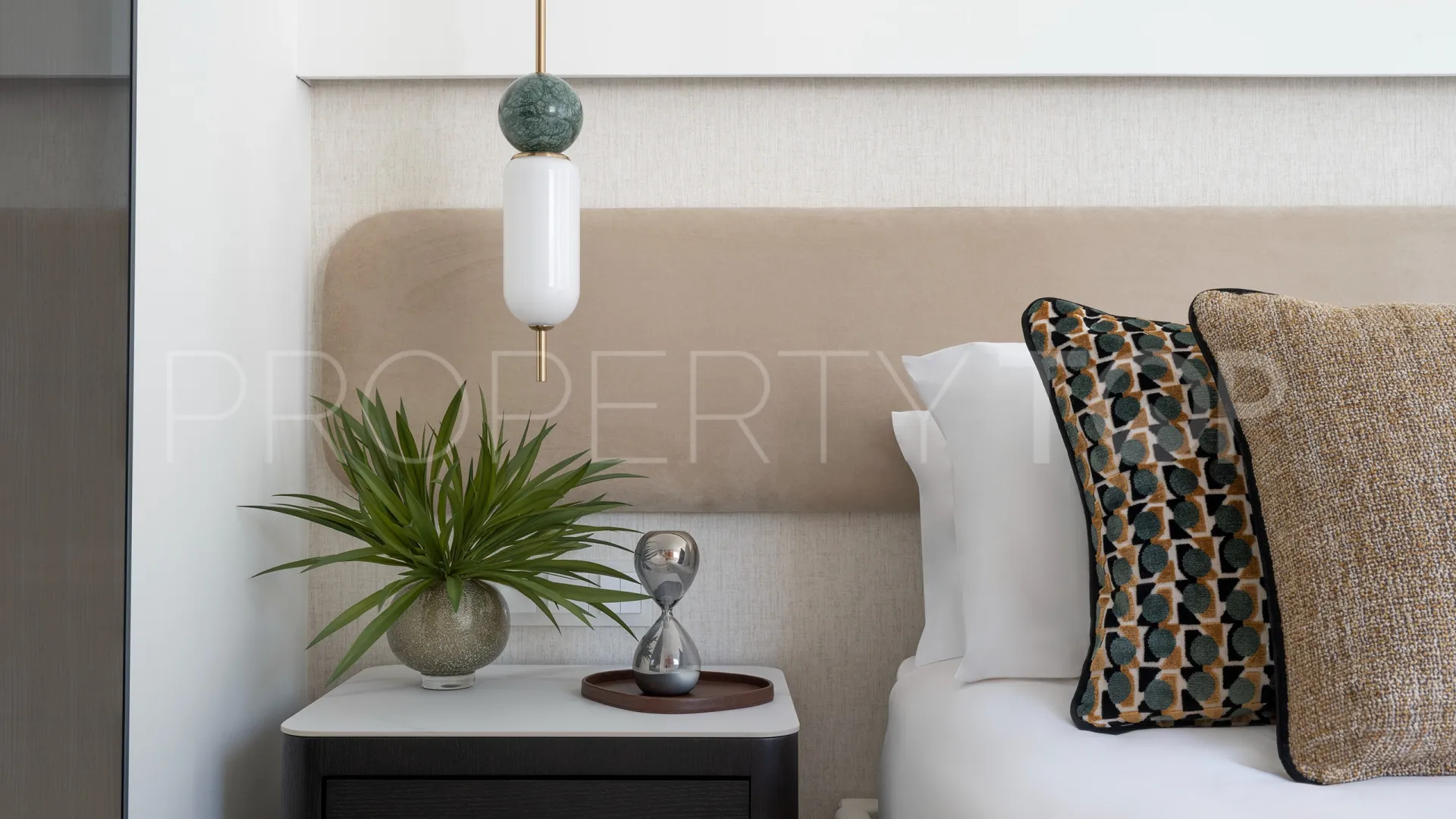 For sale 3 bedrooms penthouse in Dominion Beach