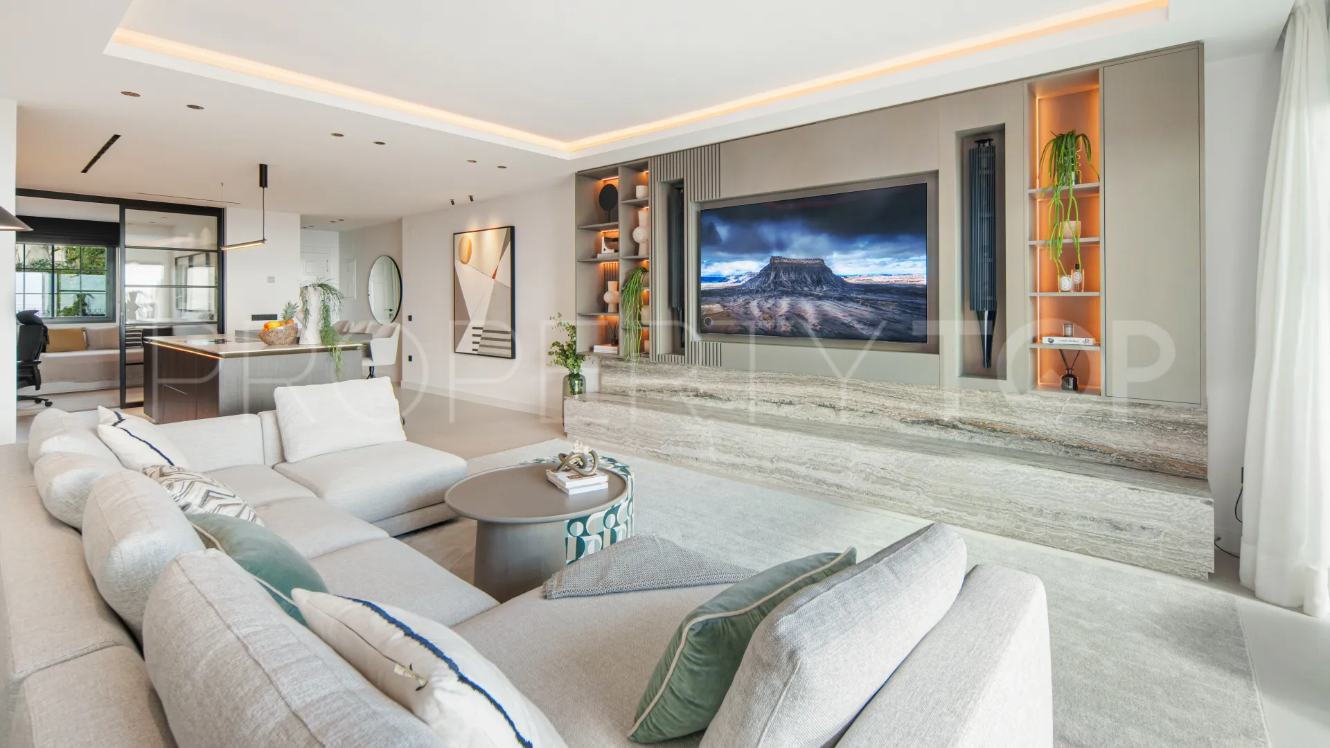 2 bedrooms penthouse for sale in Monte Halcones