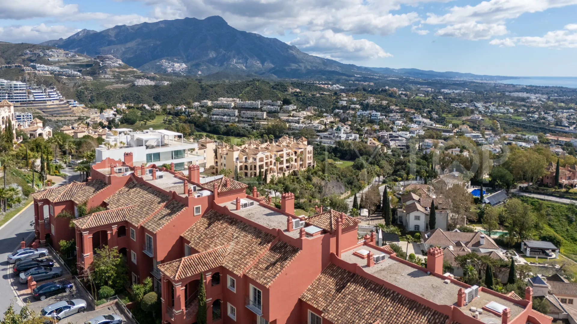 2 bedrooms penthouse for sale in Monte Halcones