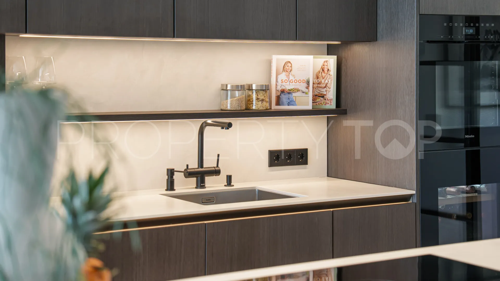 2 bedrooms penthouse for sale in Monte Halcones