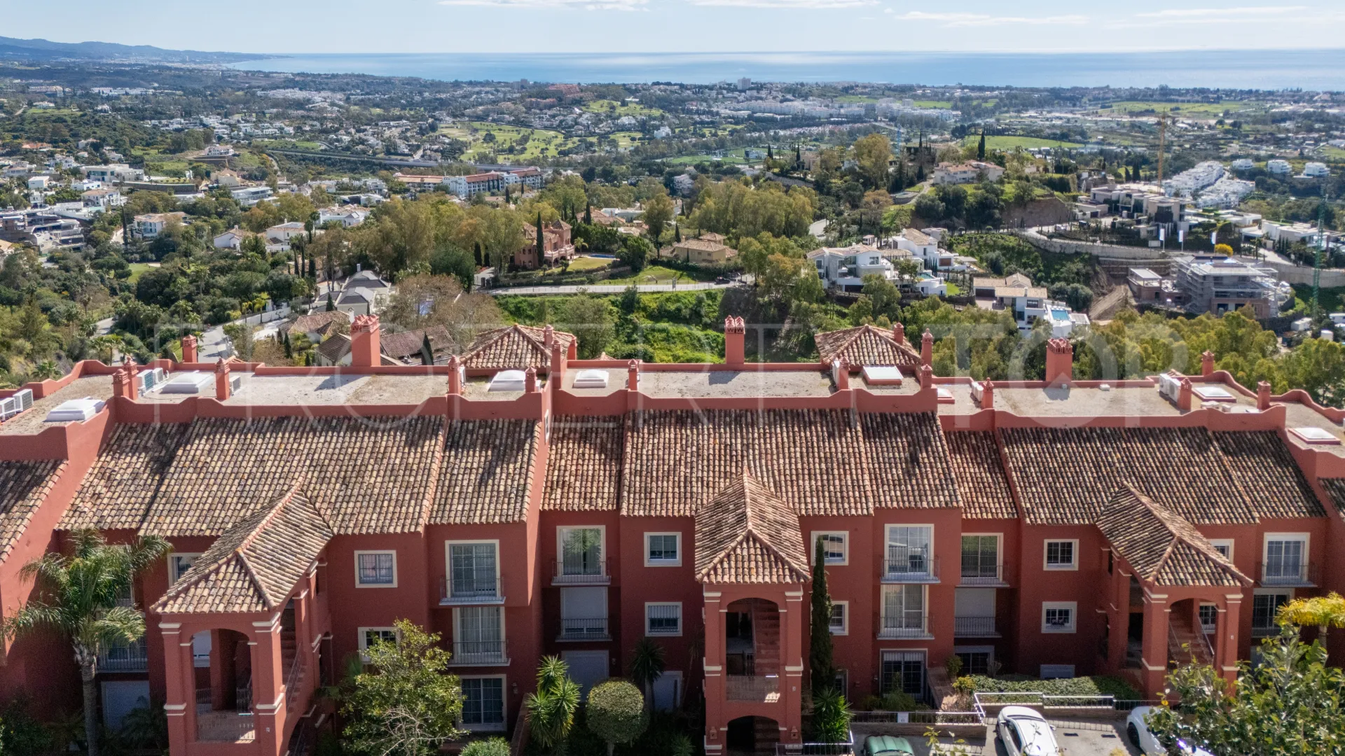 2 bedrooms penthouse for sale in Monte Halcones