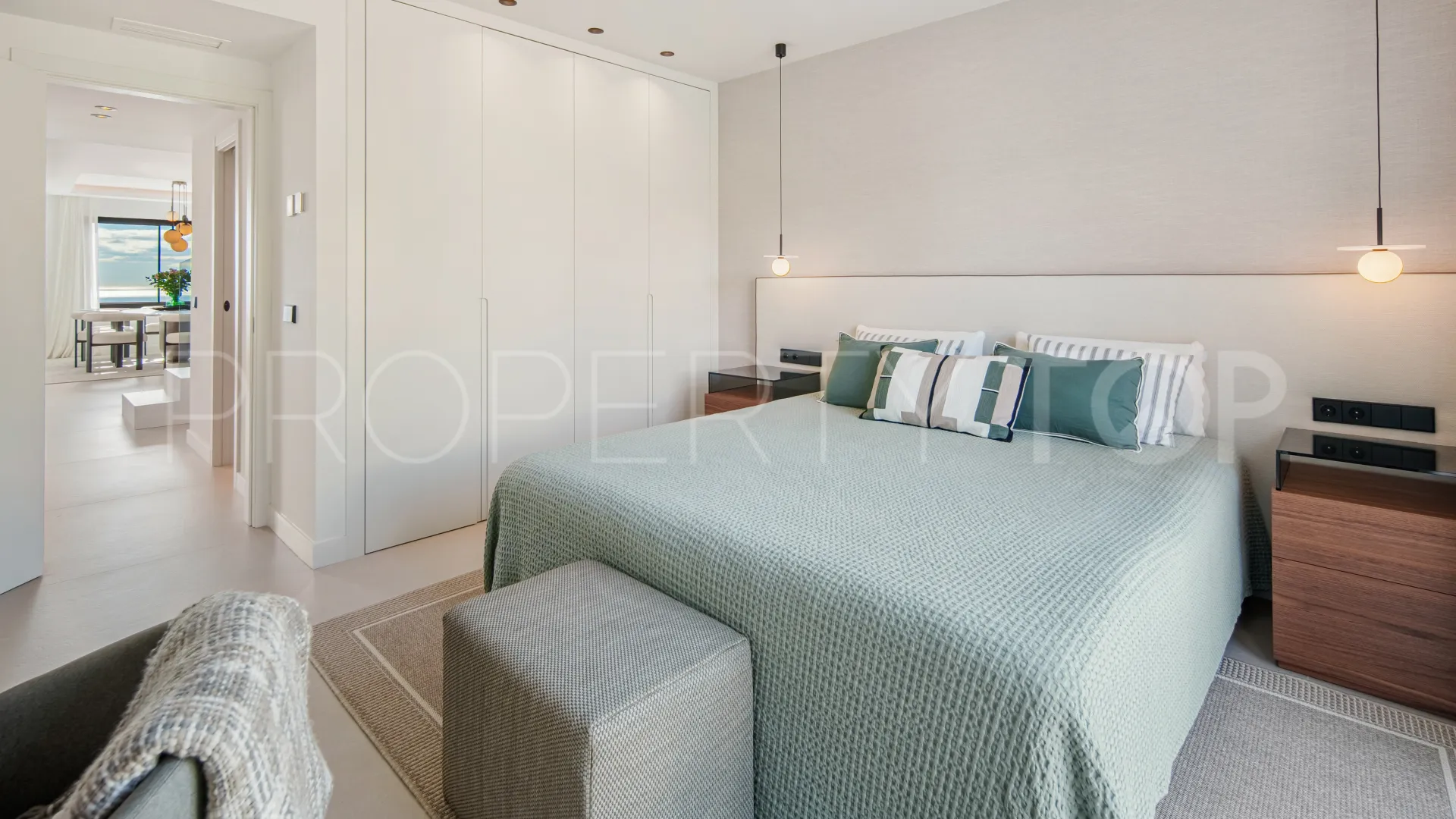 2 bedrooms penthouse for sale in Monte Halcones