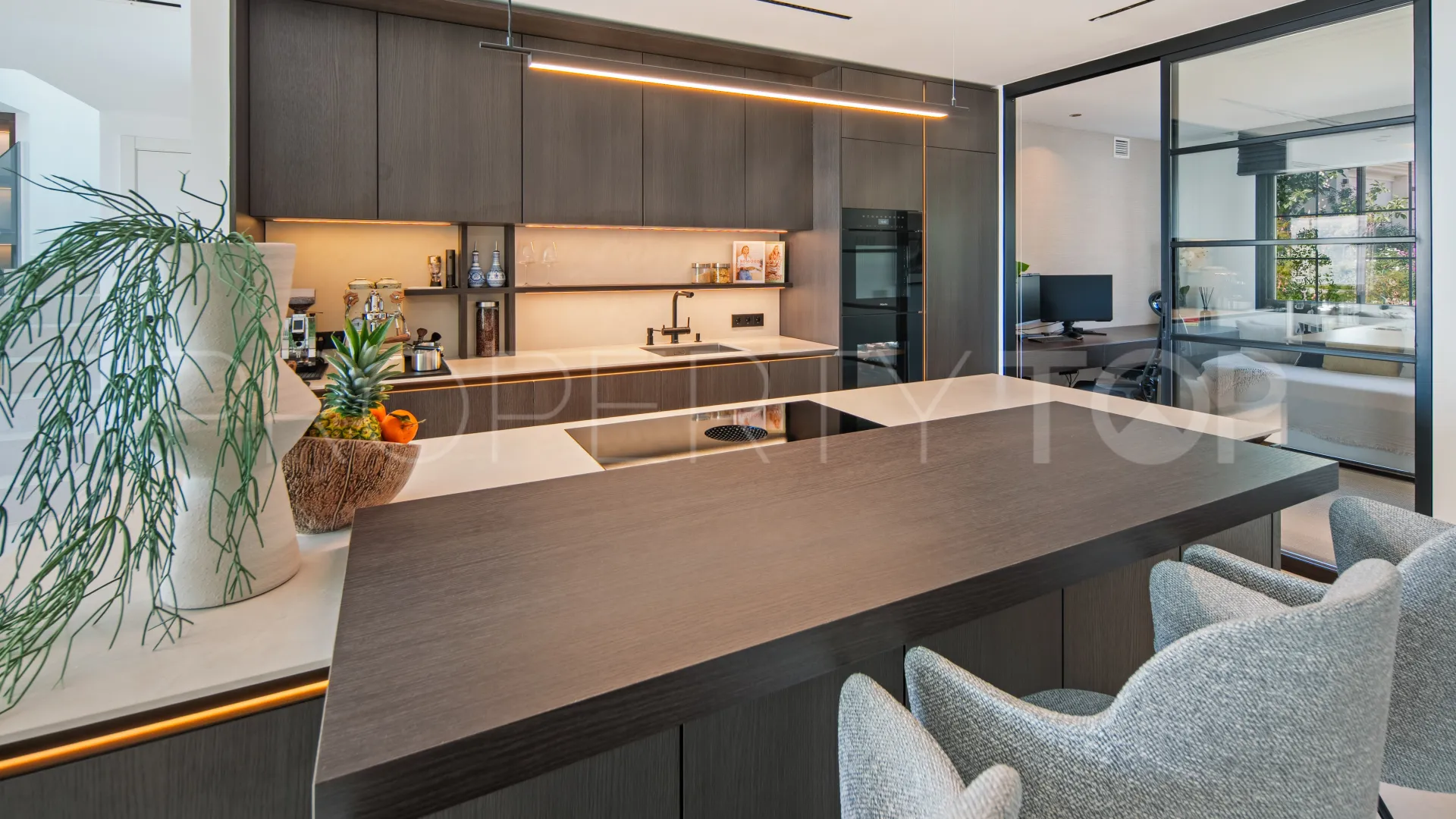2 bedrooms penthouse for sale in Monte Halcones
