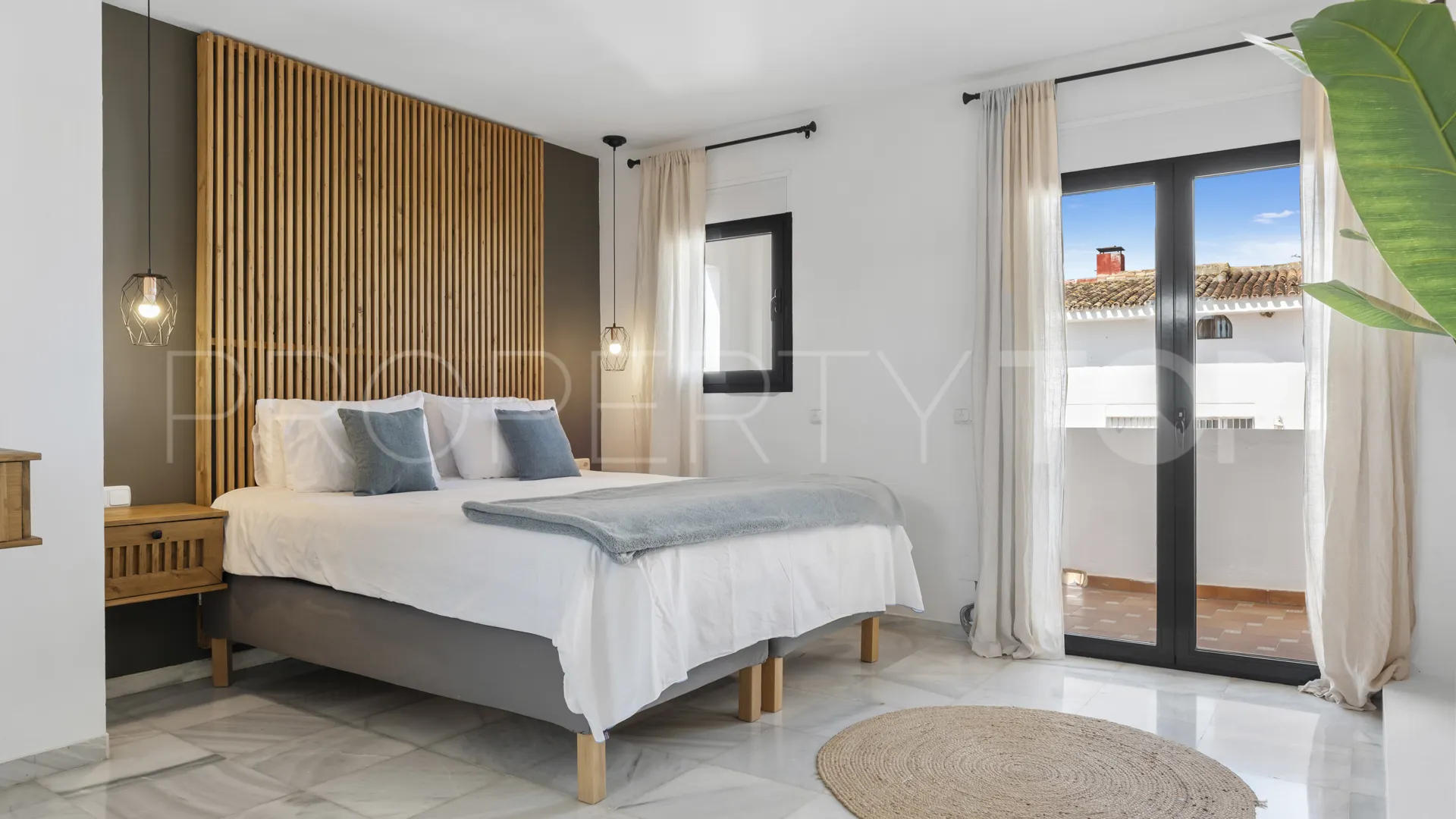 Se vende villa en Nueva Andalucia