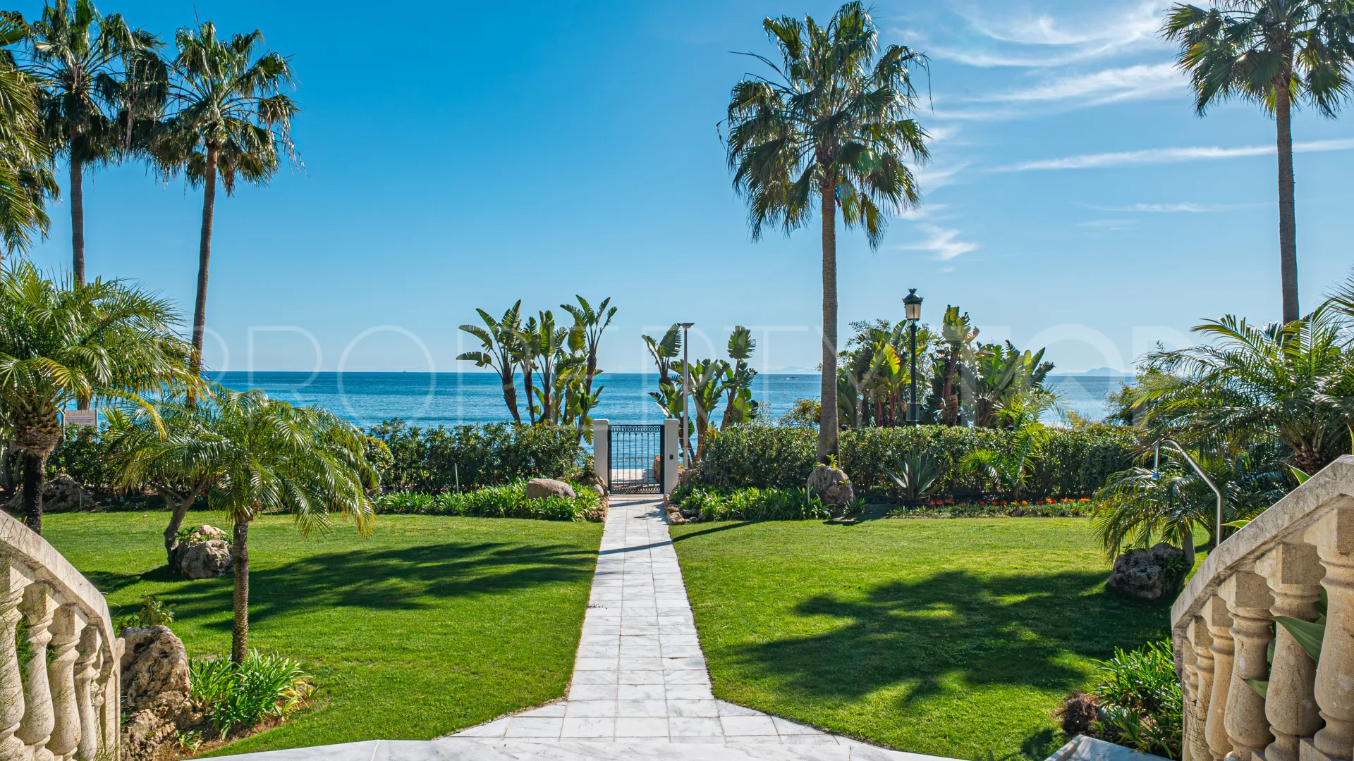 Apartment for sale in Las Dunas Park with 3 bedrooms