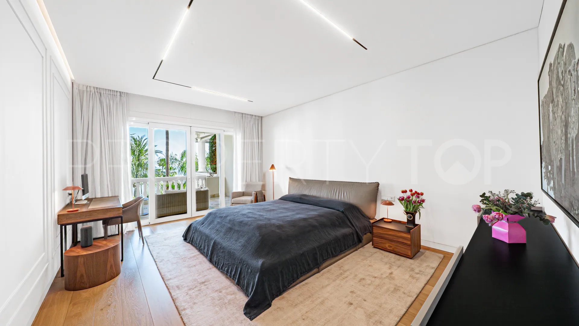 Apartment for sale in Las Dunas Park with 3 bedrooms