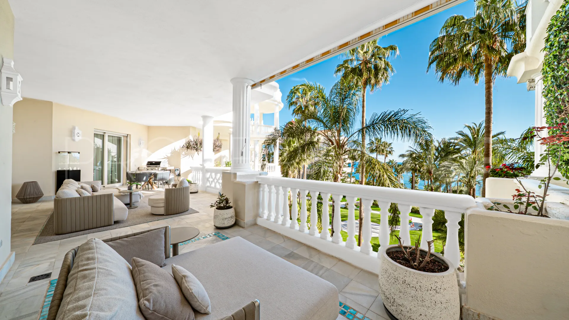 Apartment for sale in Las Dunas Park with 3 bedrooms